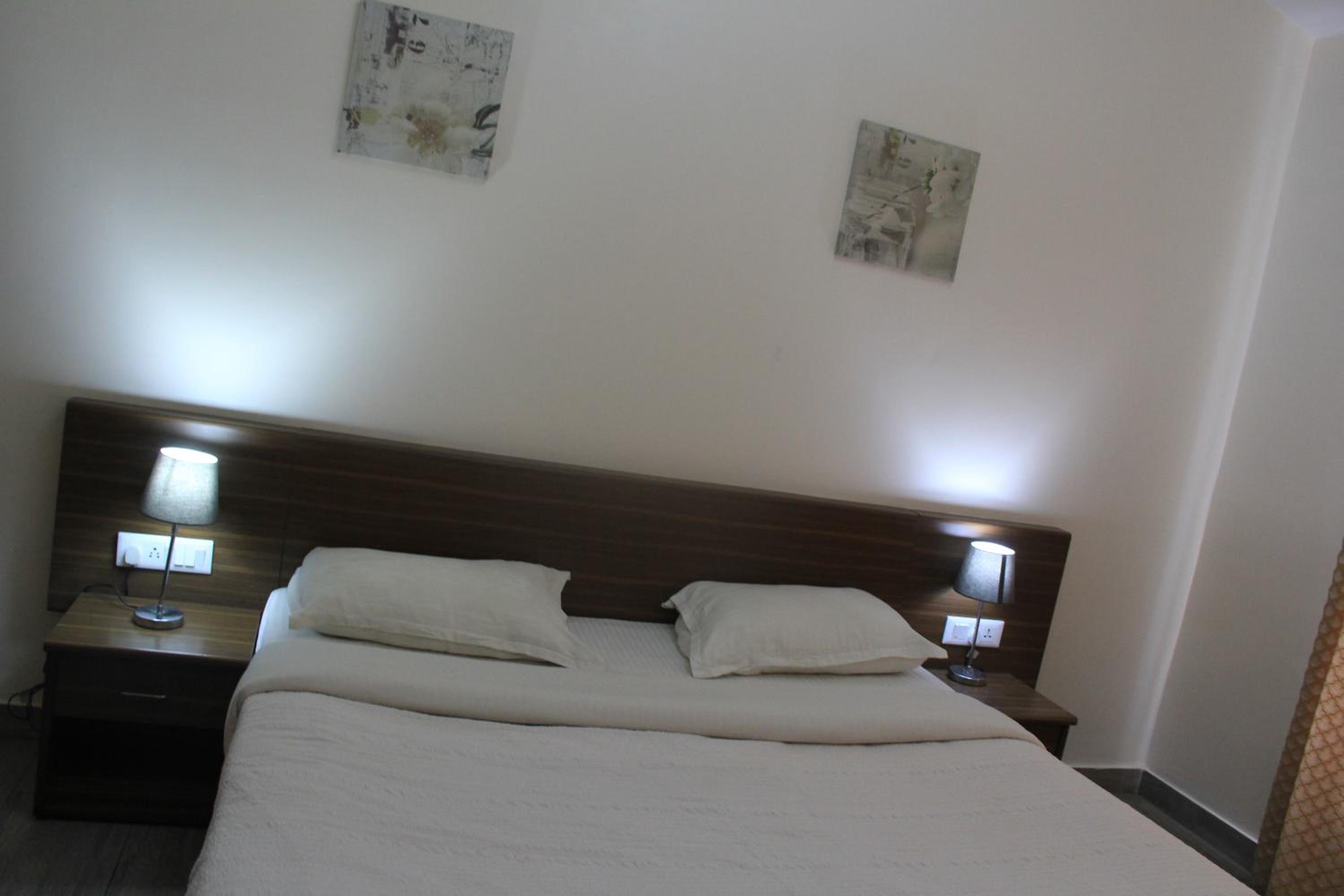 Himalaya Residence - Two Bedroom Apartment with Balcony - Photo 4