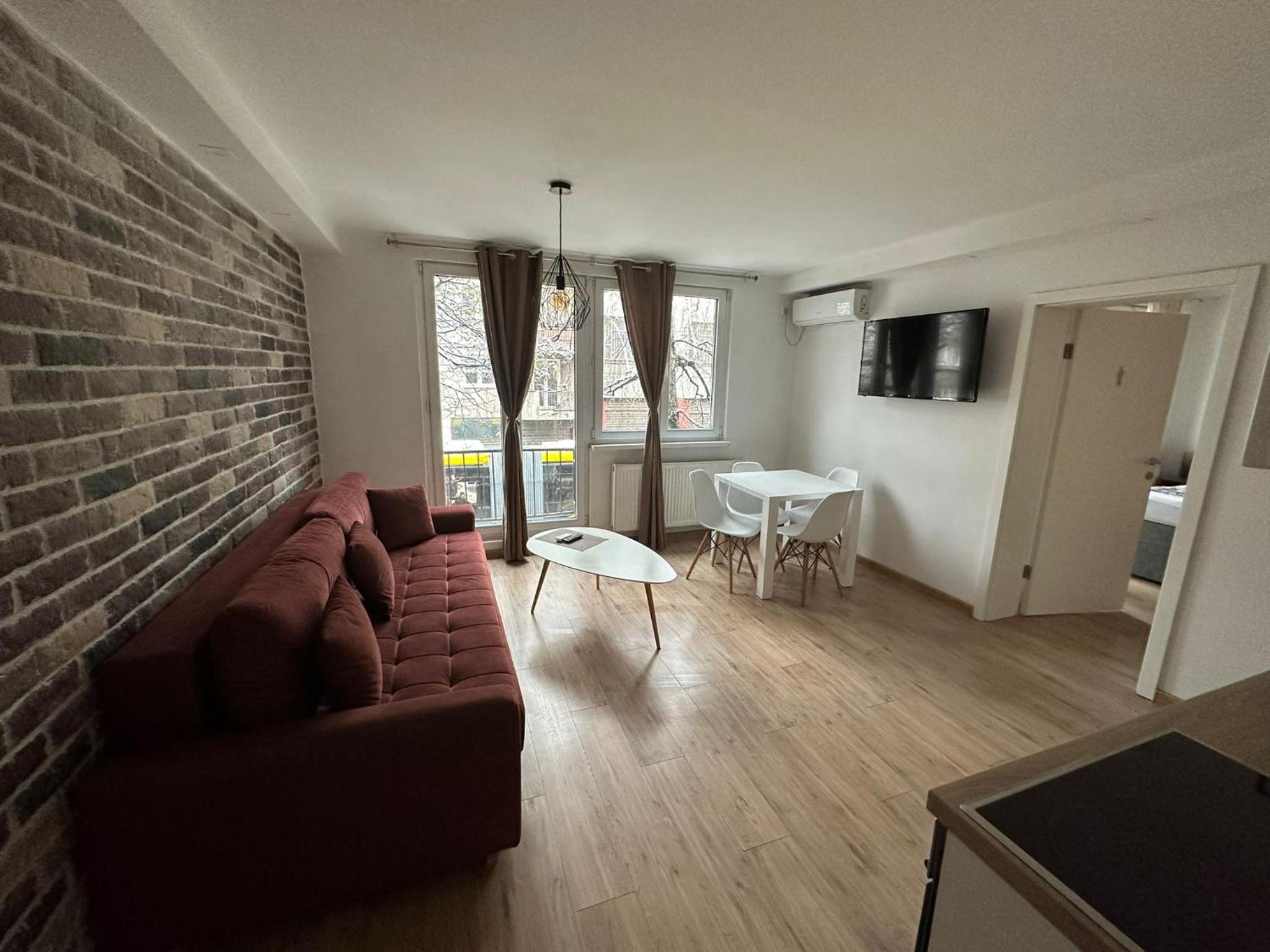 One-Bedroom Apartment