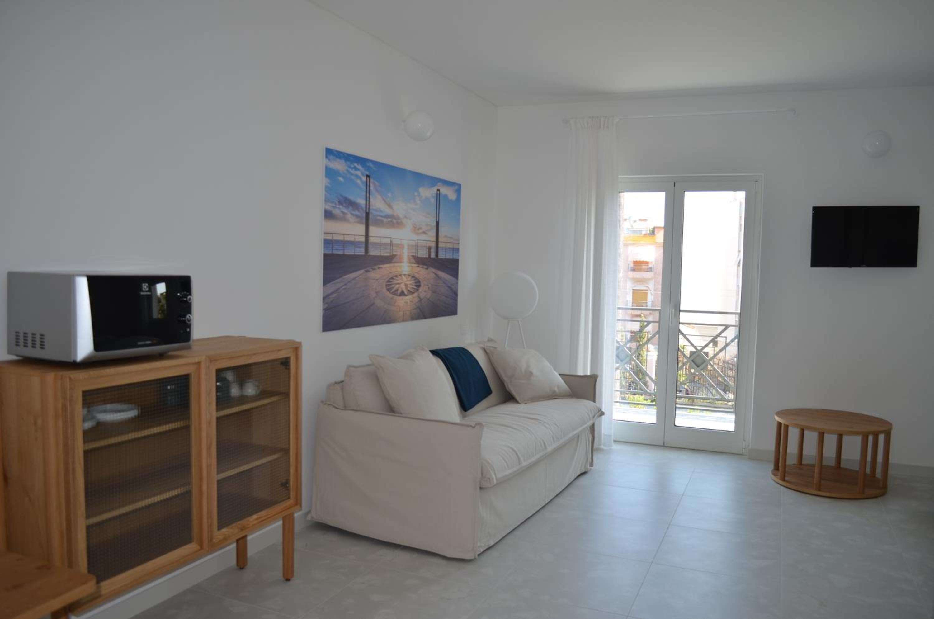 Studio Apartment with Balcony