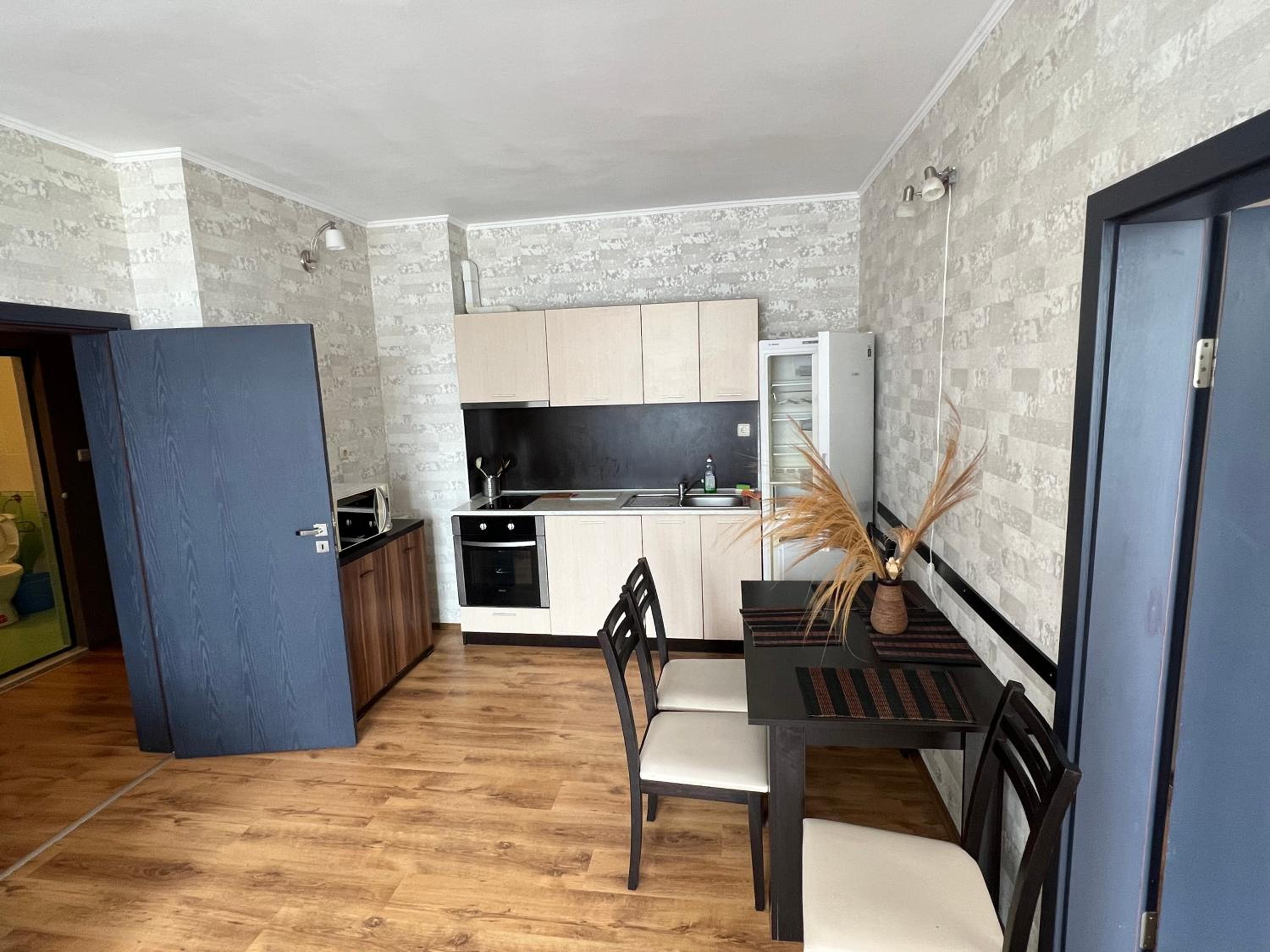 Two-Bedroom Apartment with Side Sea view with Free Parking photo 3