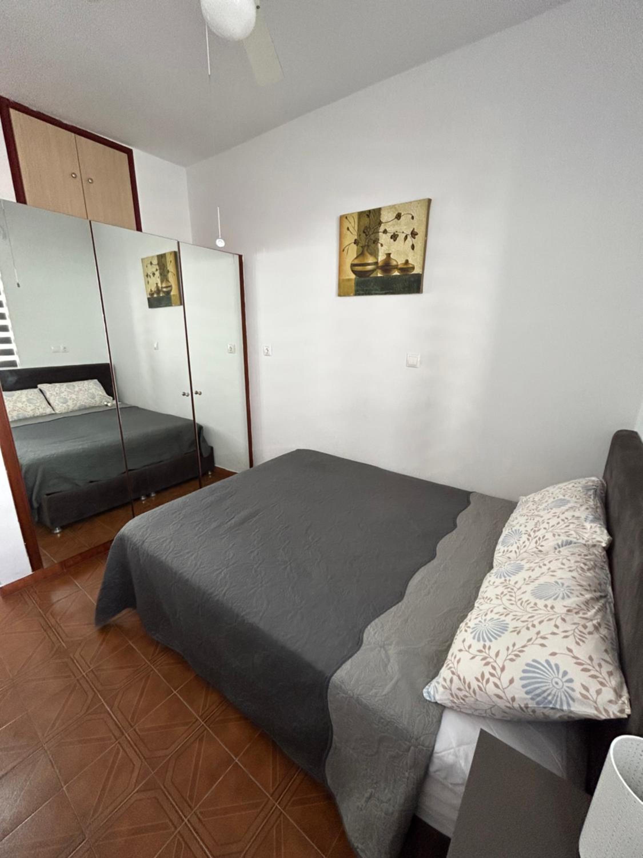 One-Bedroom House photo 3