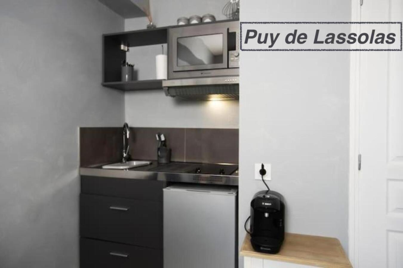 Studio Apartment photo 2