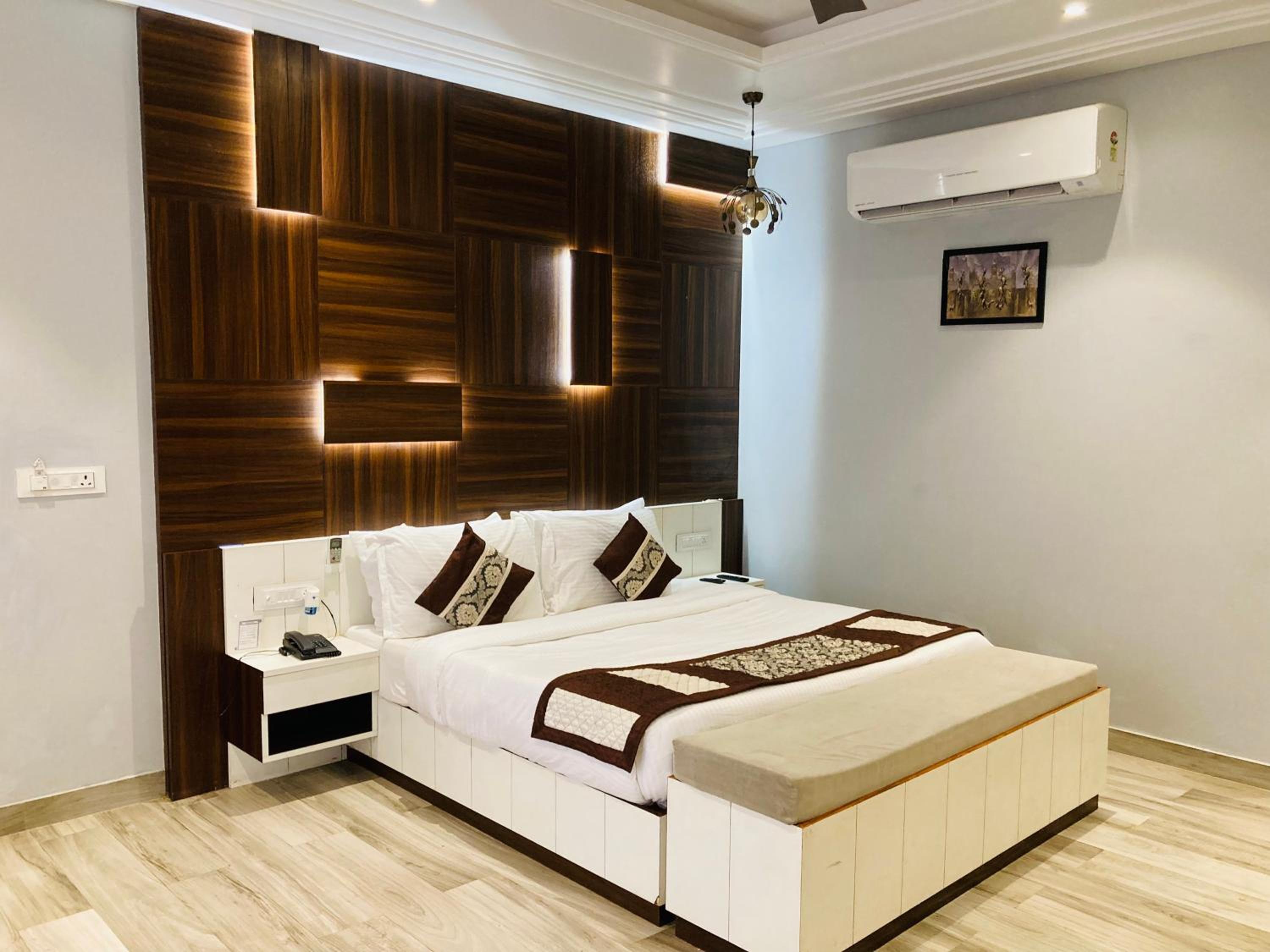Superior Queen Room photo 1