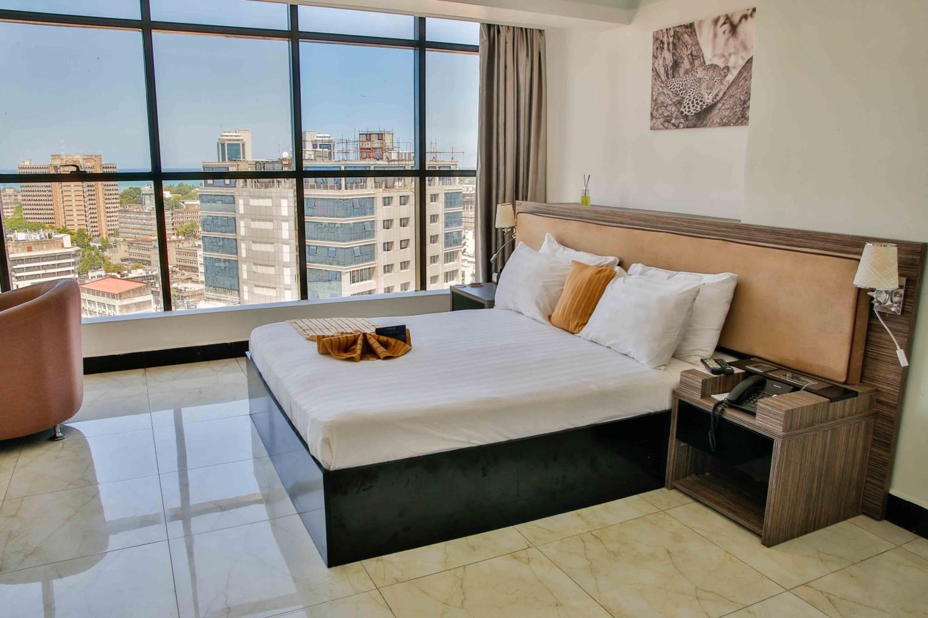 Deluxe Queen Room - High Floor