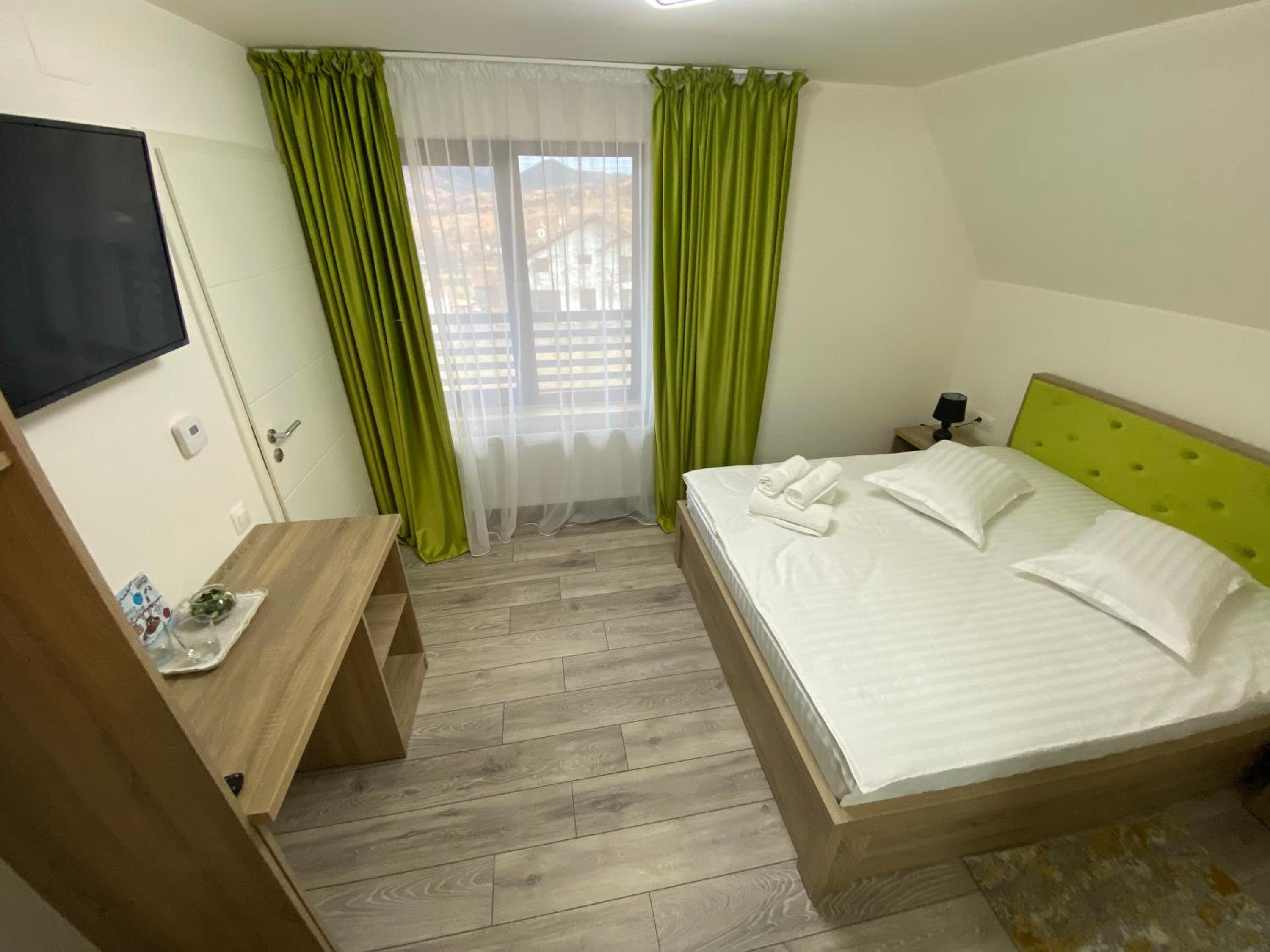Deluxe Double Room photo 2