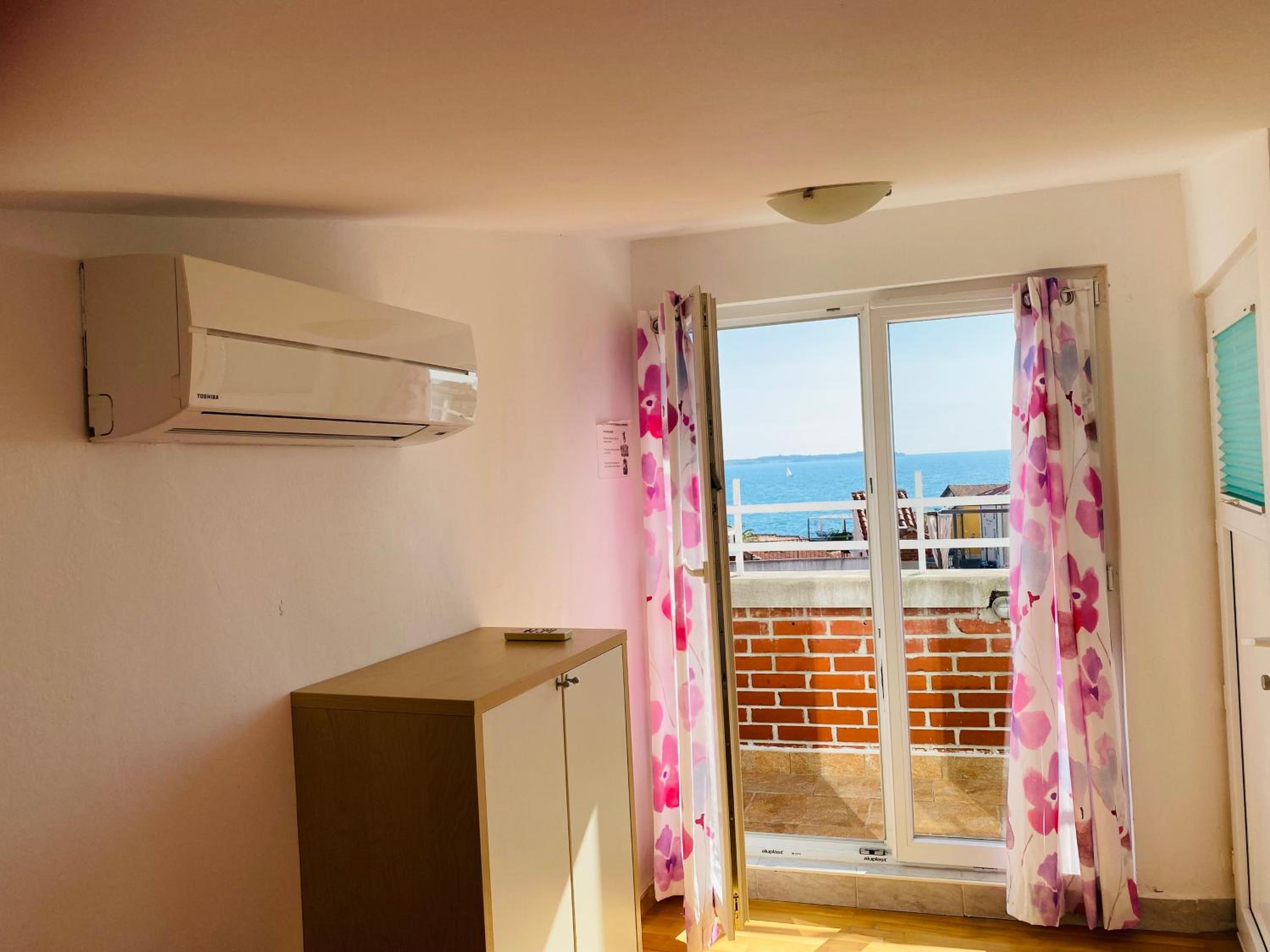 Apartment with Terrace photo 2