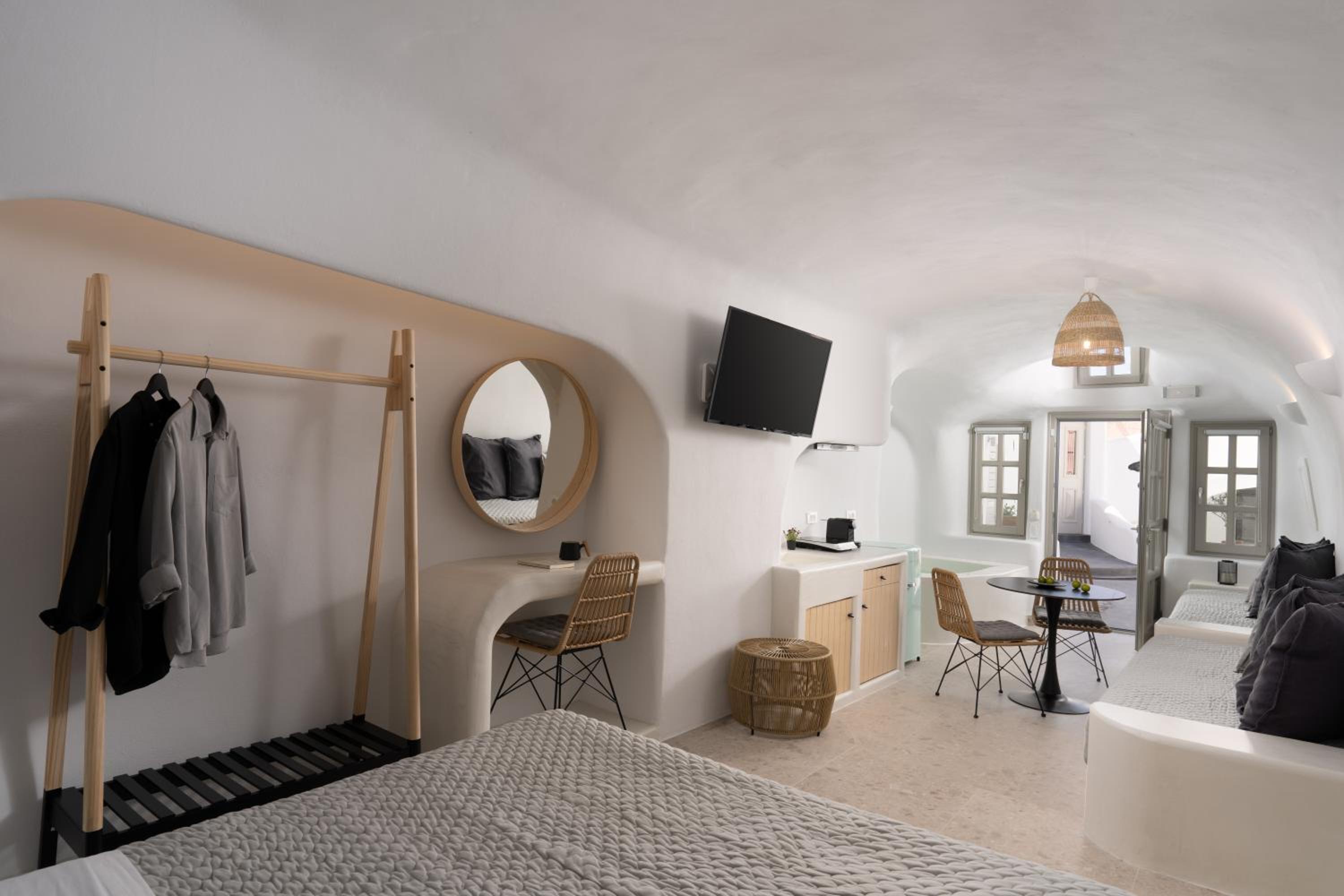 King Suite with Spa Bath photo 1