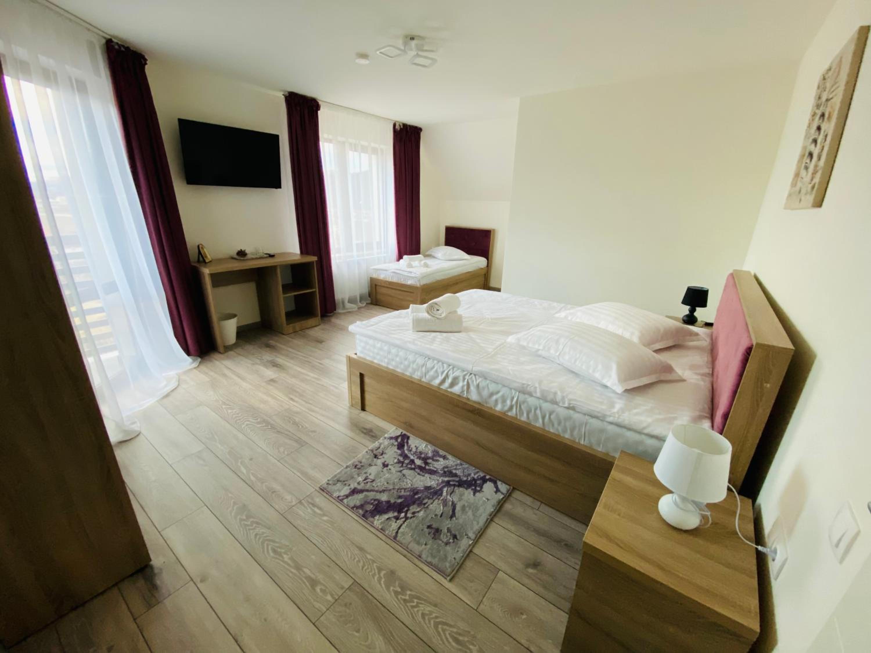 Triple Room With Balcony photo 3