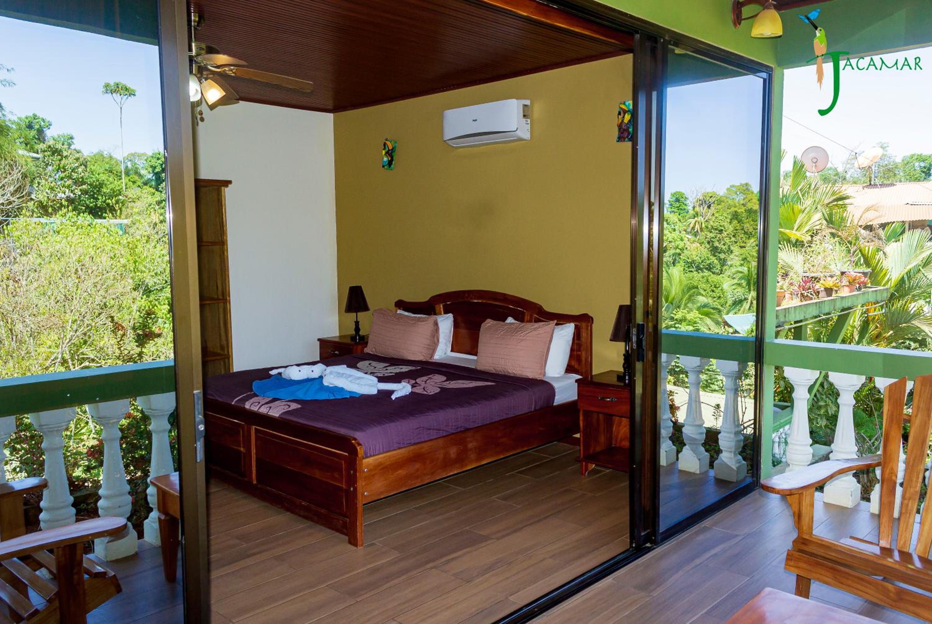 Large Double Room photo 2