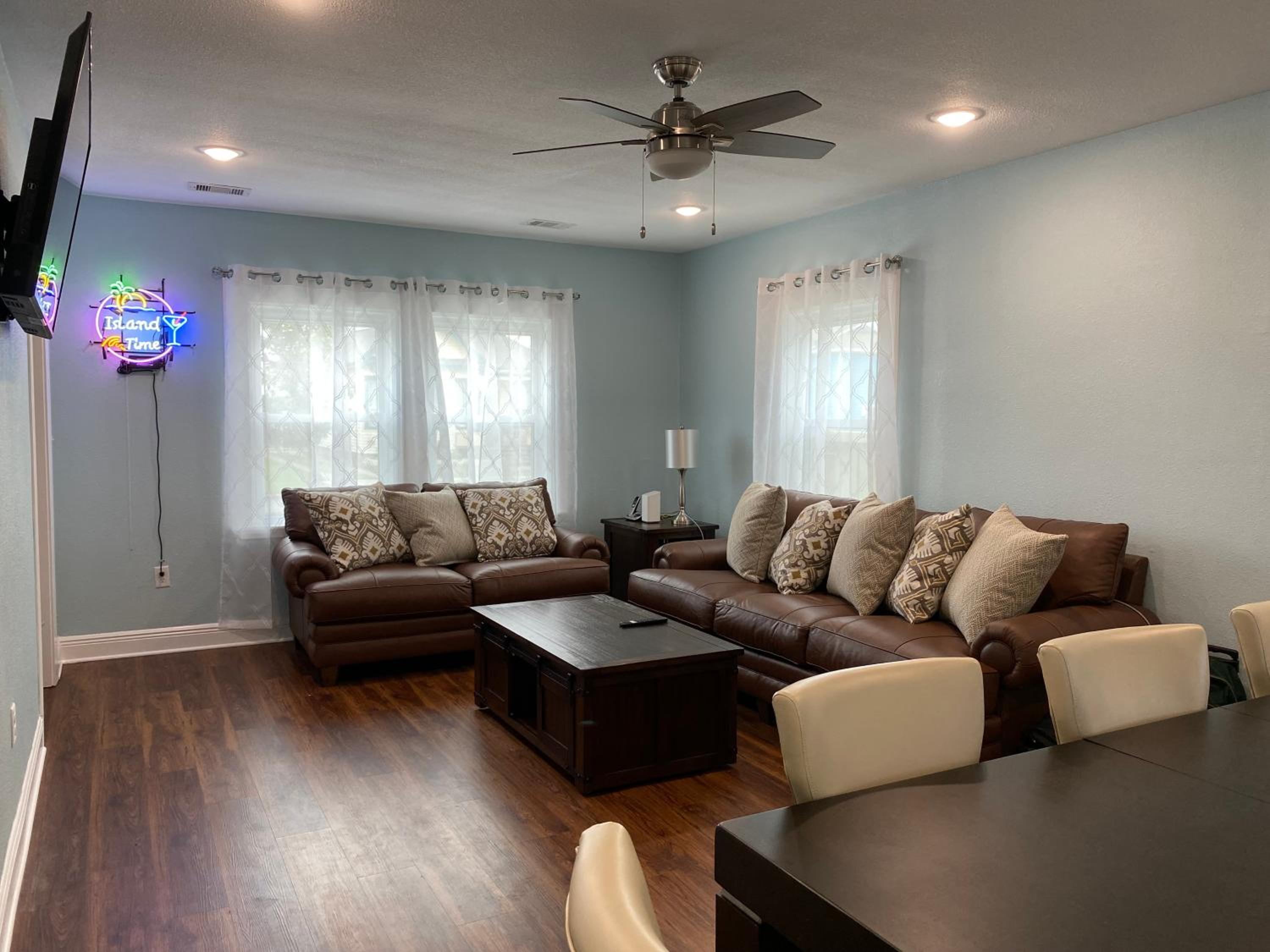Three-Bedroom House photo 1