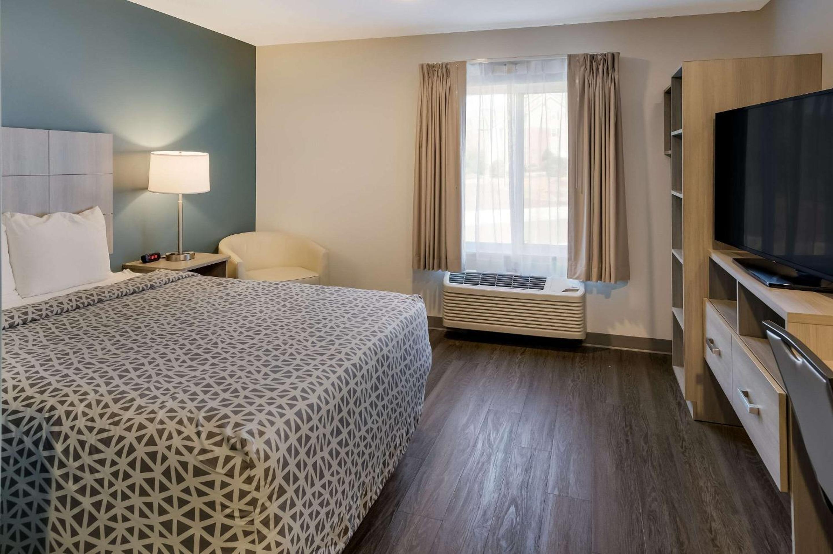 QUEEN SUITE - Photo 1