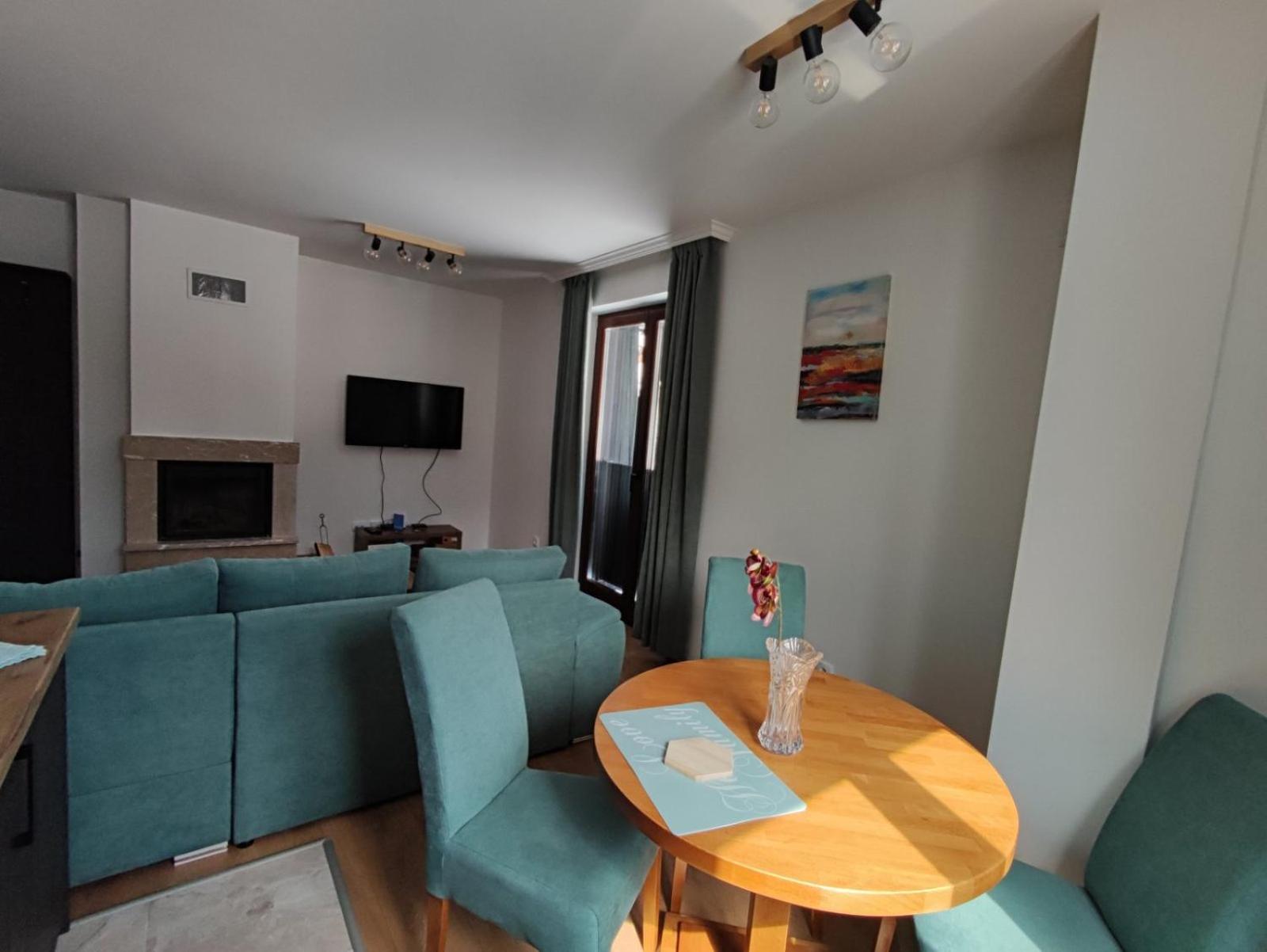One-Bedroom Apartment photo 2