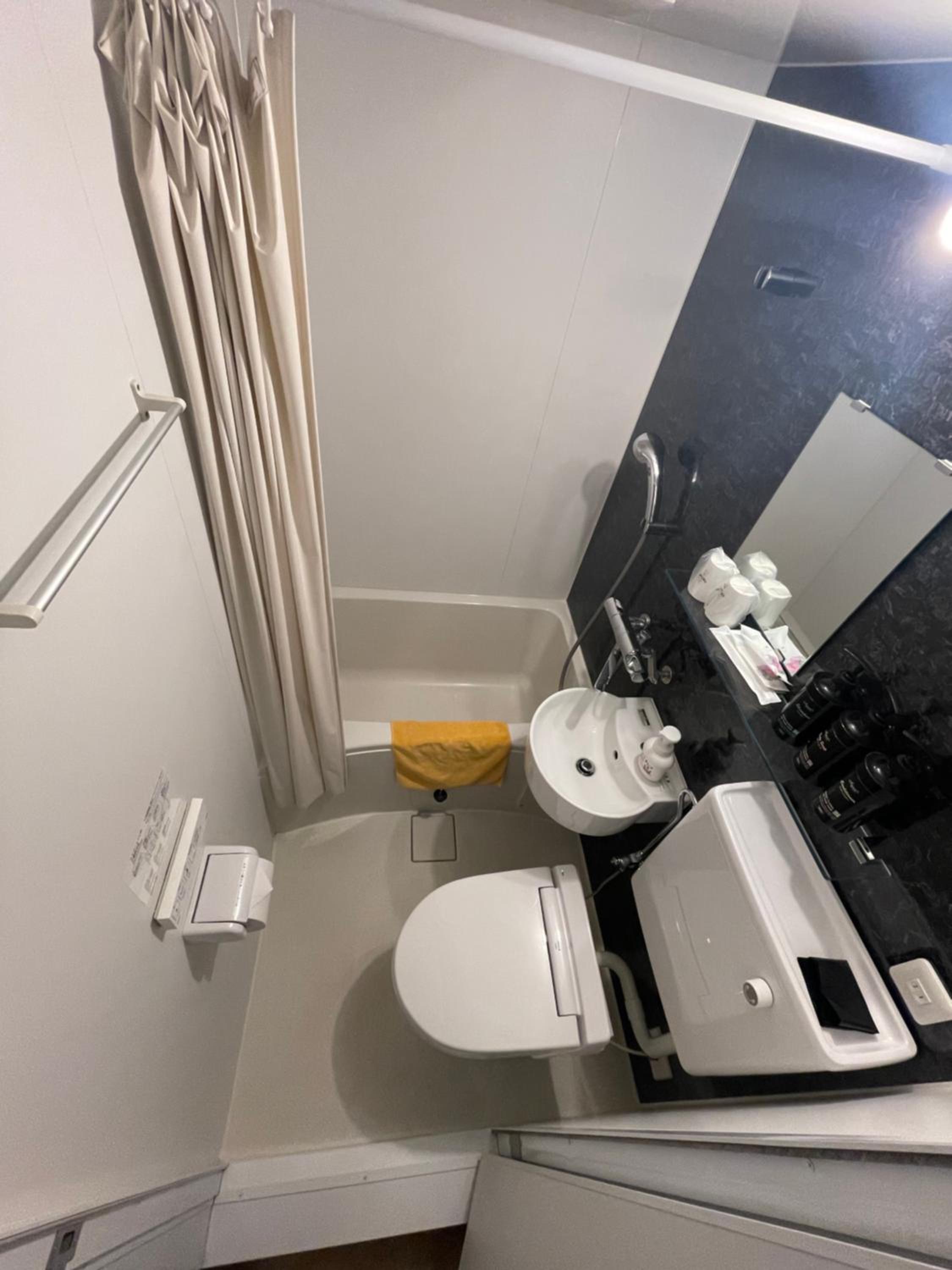 Double Room with Private Bathroom - Photo 4