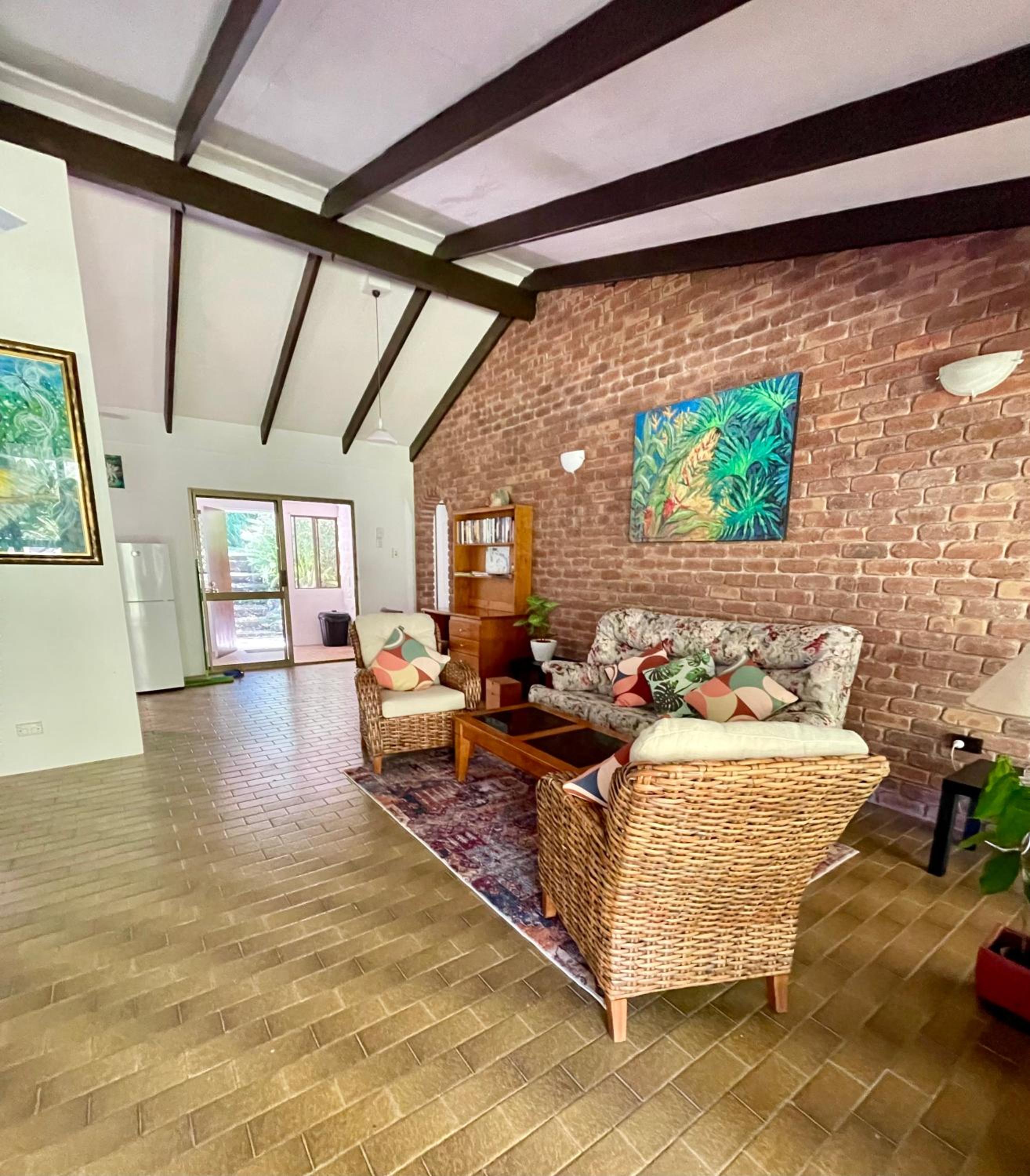 Four-Bedroom House photo 1