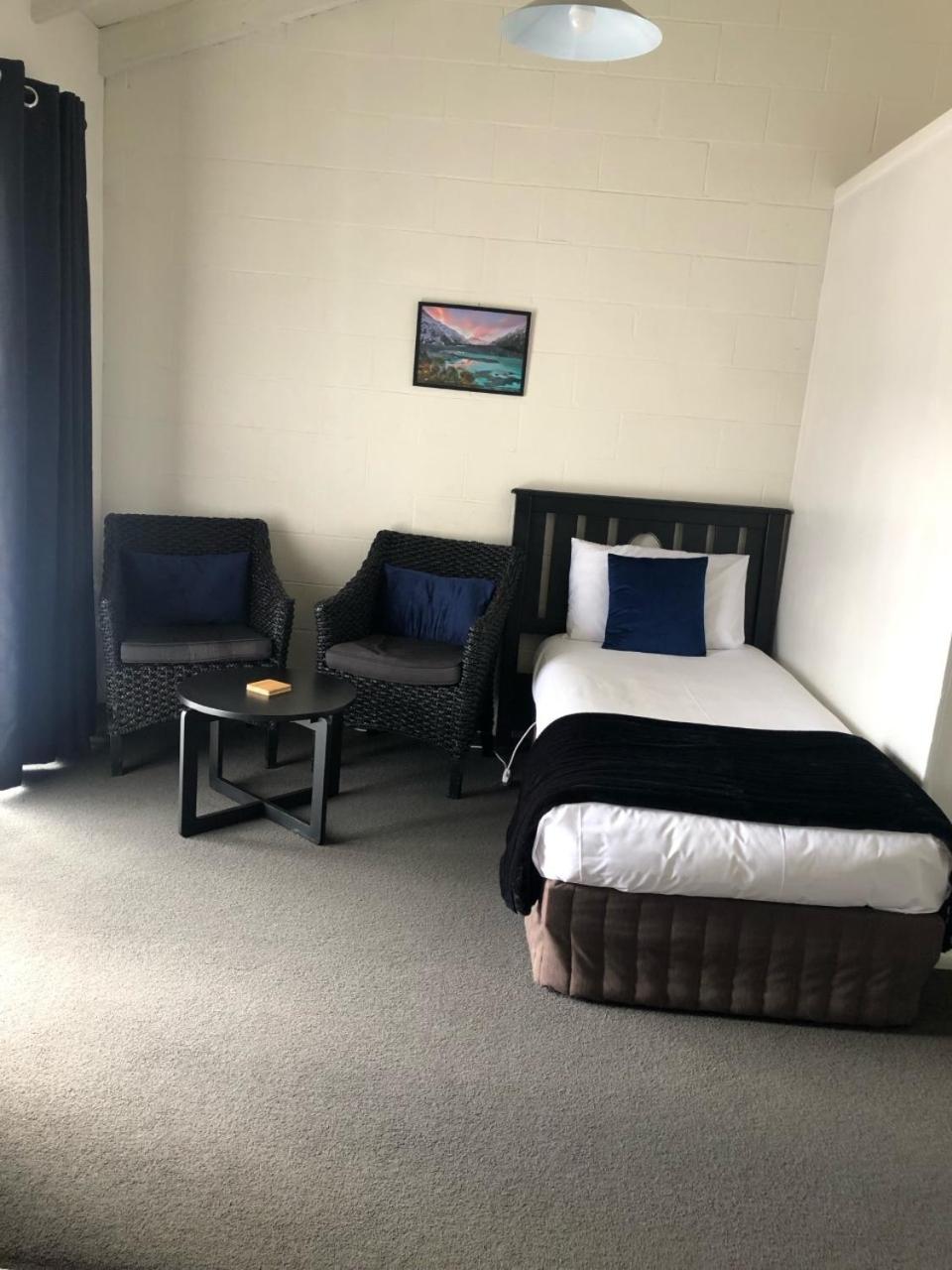 Comfort Triple Room with Shower photo 3