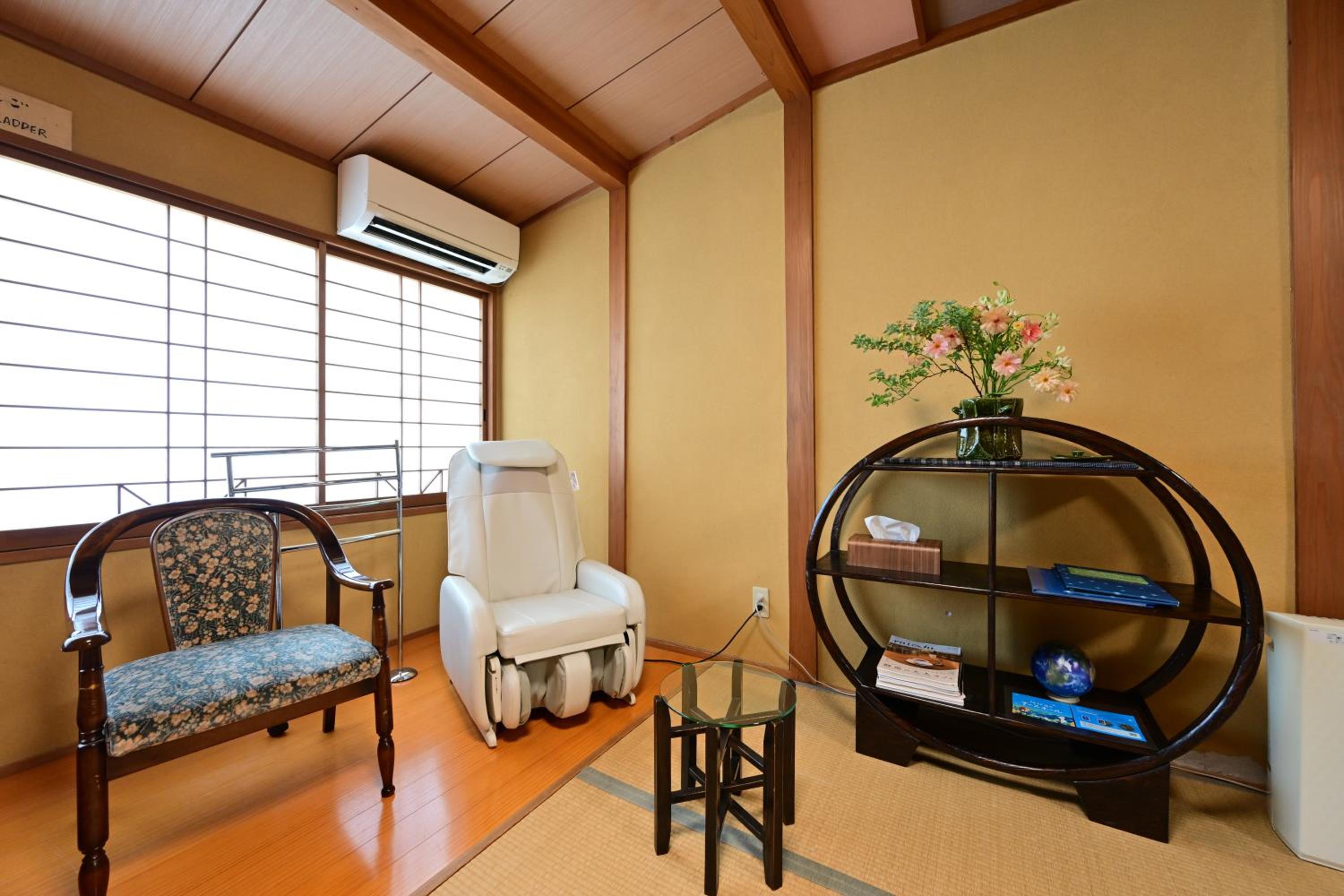 Standard Japanese-Style Room - Photo 1
