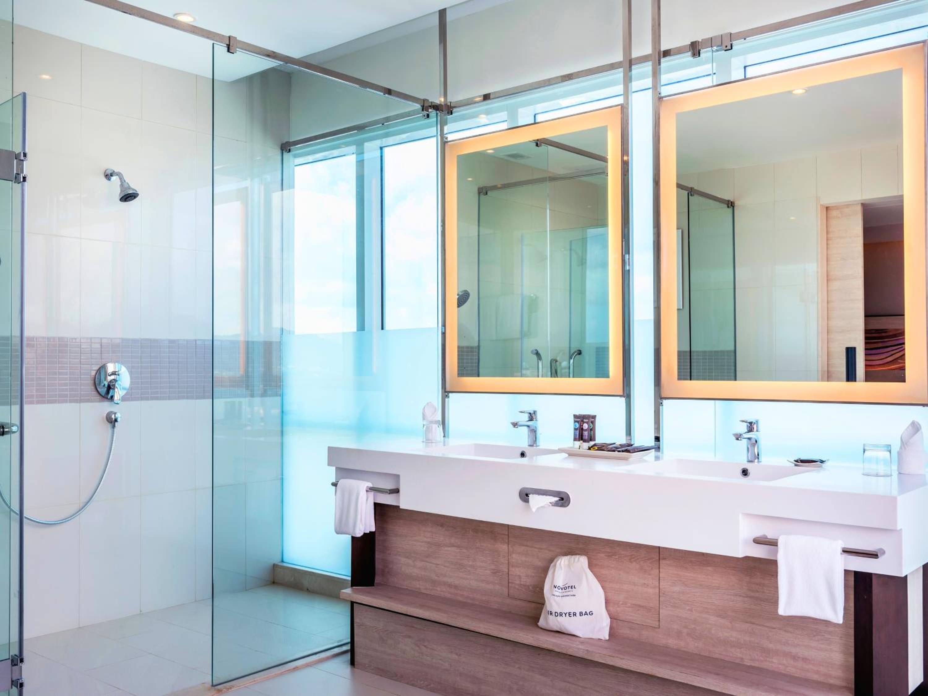 Executive Suite photo 2