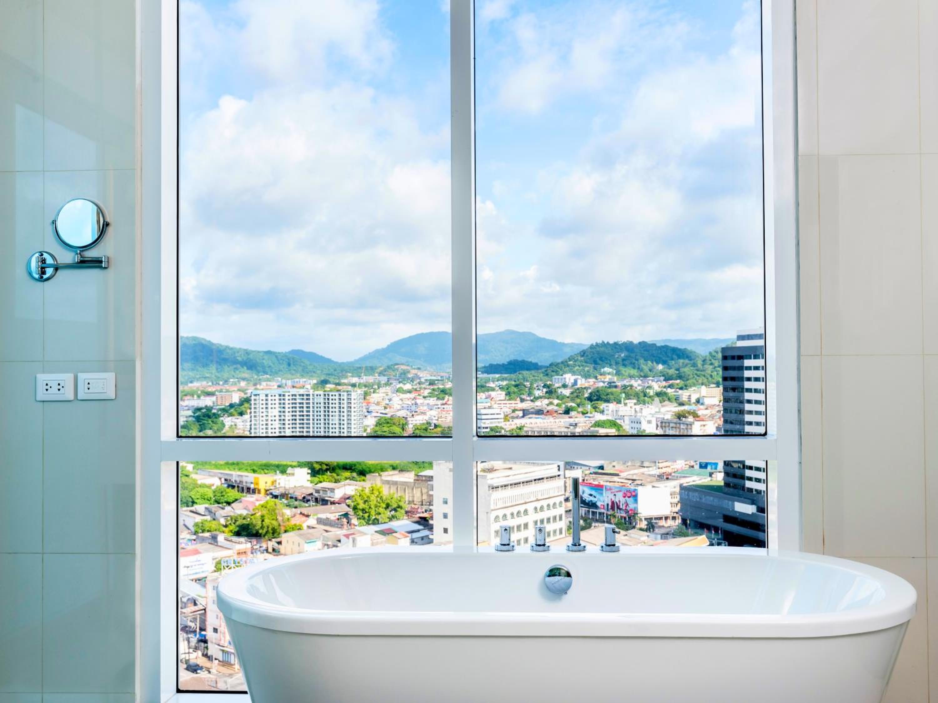 Executive Suite photo 3