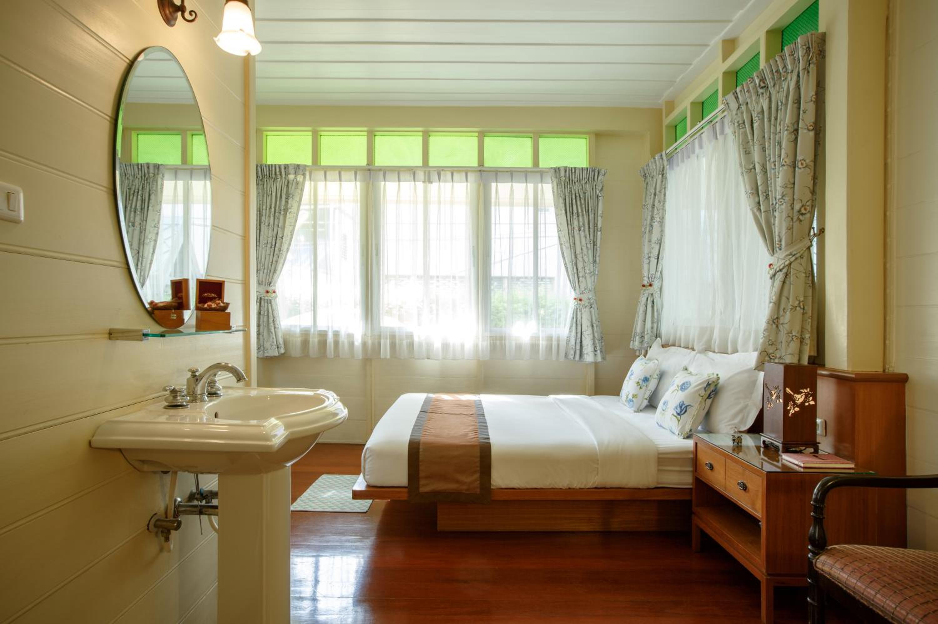 Deluxe Double Room photo 3