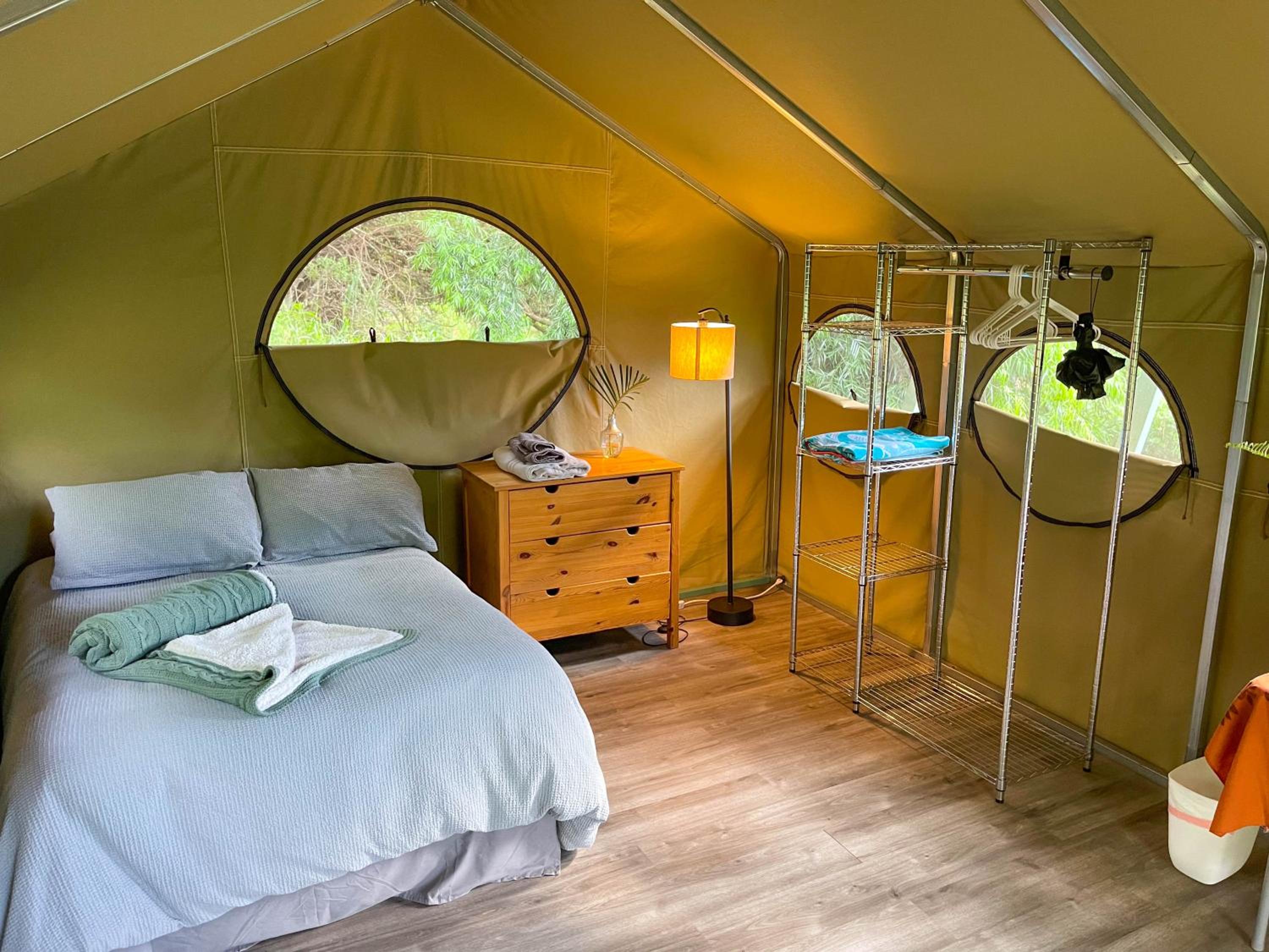 Double Room with Shared Bathroom photo 2