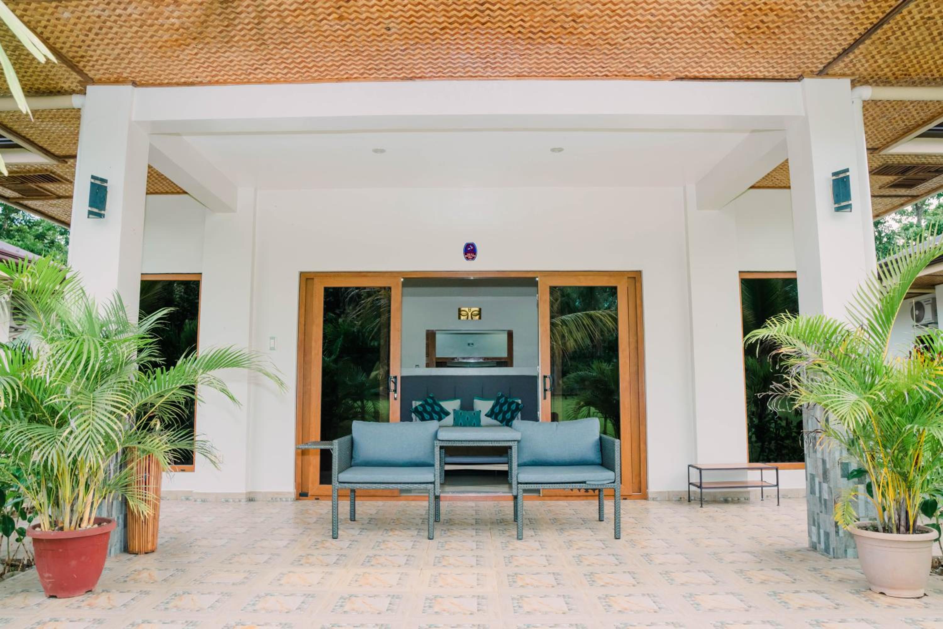 Superior Villa photo 2