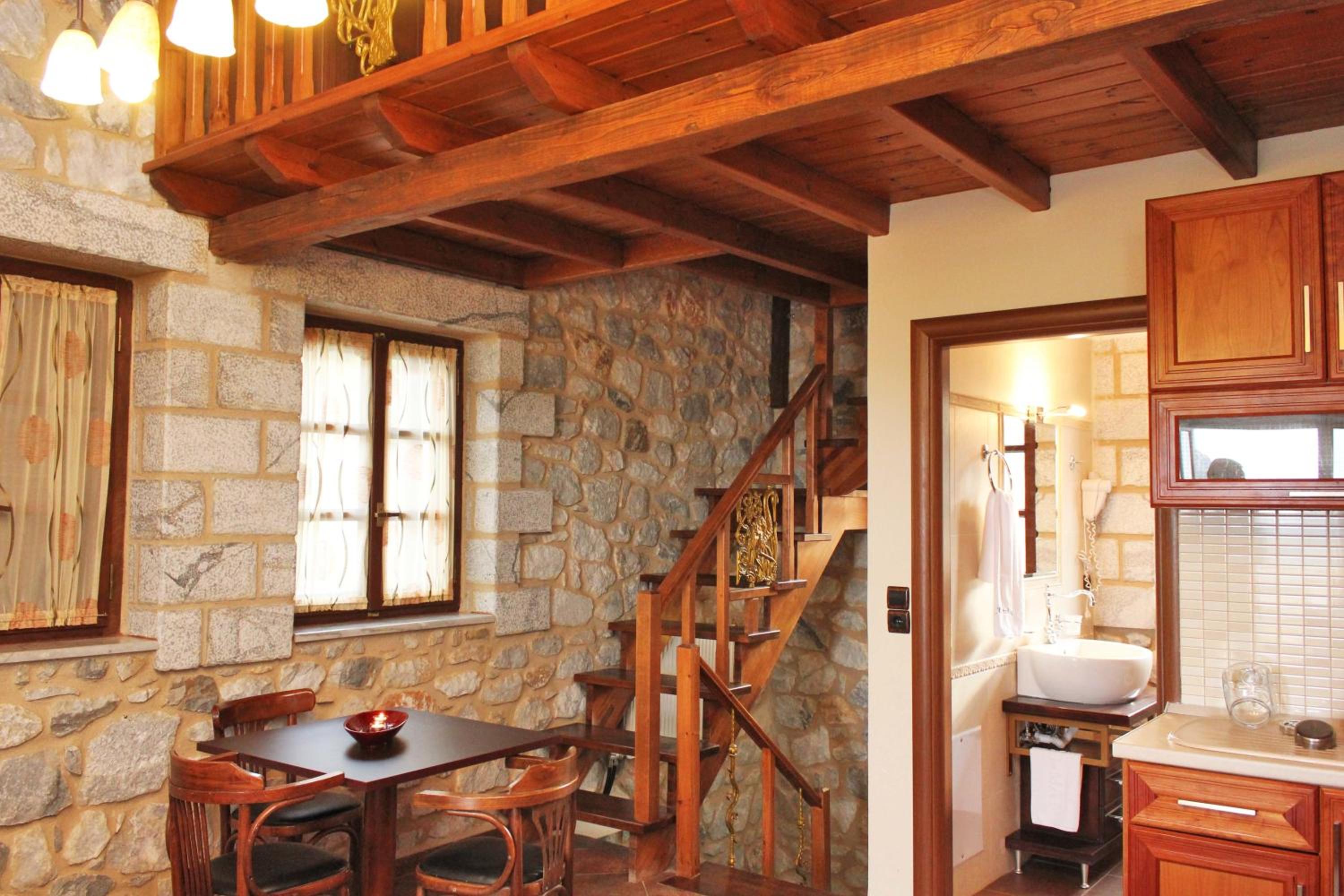 Suite with Garden View - Photo 28