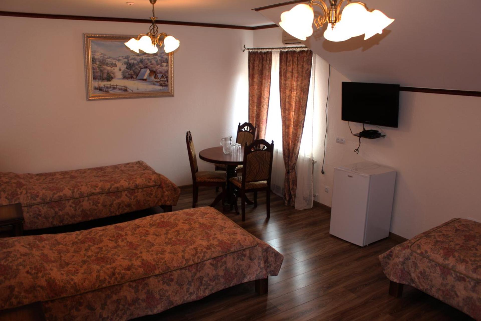 Superior Triple Room photo 3