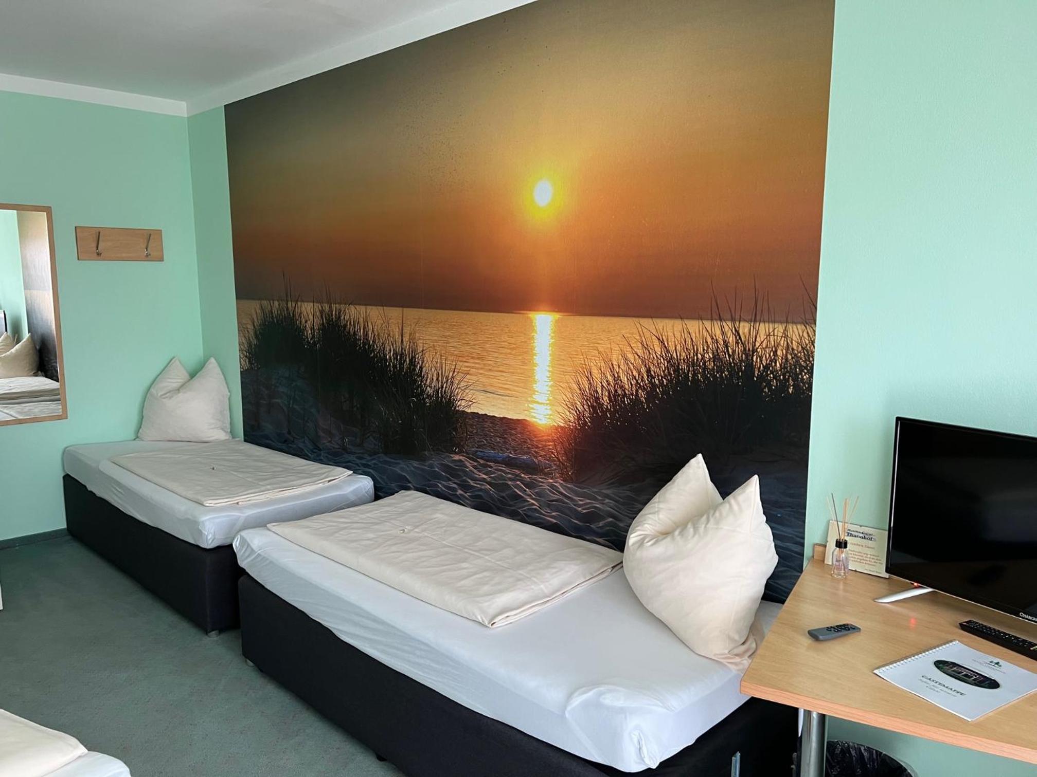 Quadruple Room - Photo 1
