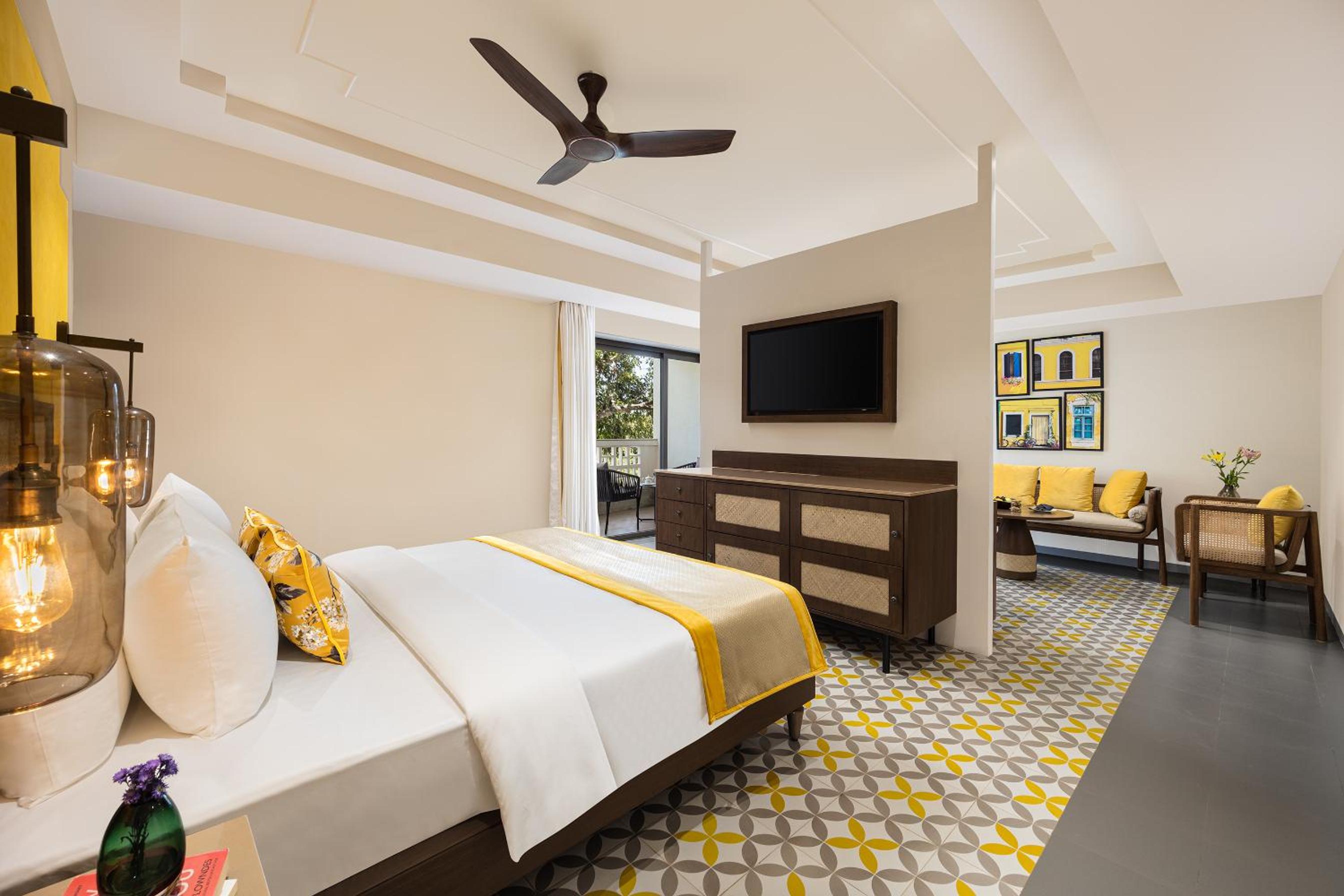 Premium Room with Balcony - 10% Discount on Food & Beverages, Happy Hours (2+1 from 5pm to 7pm)
