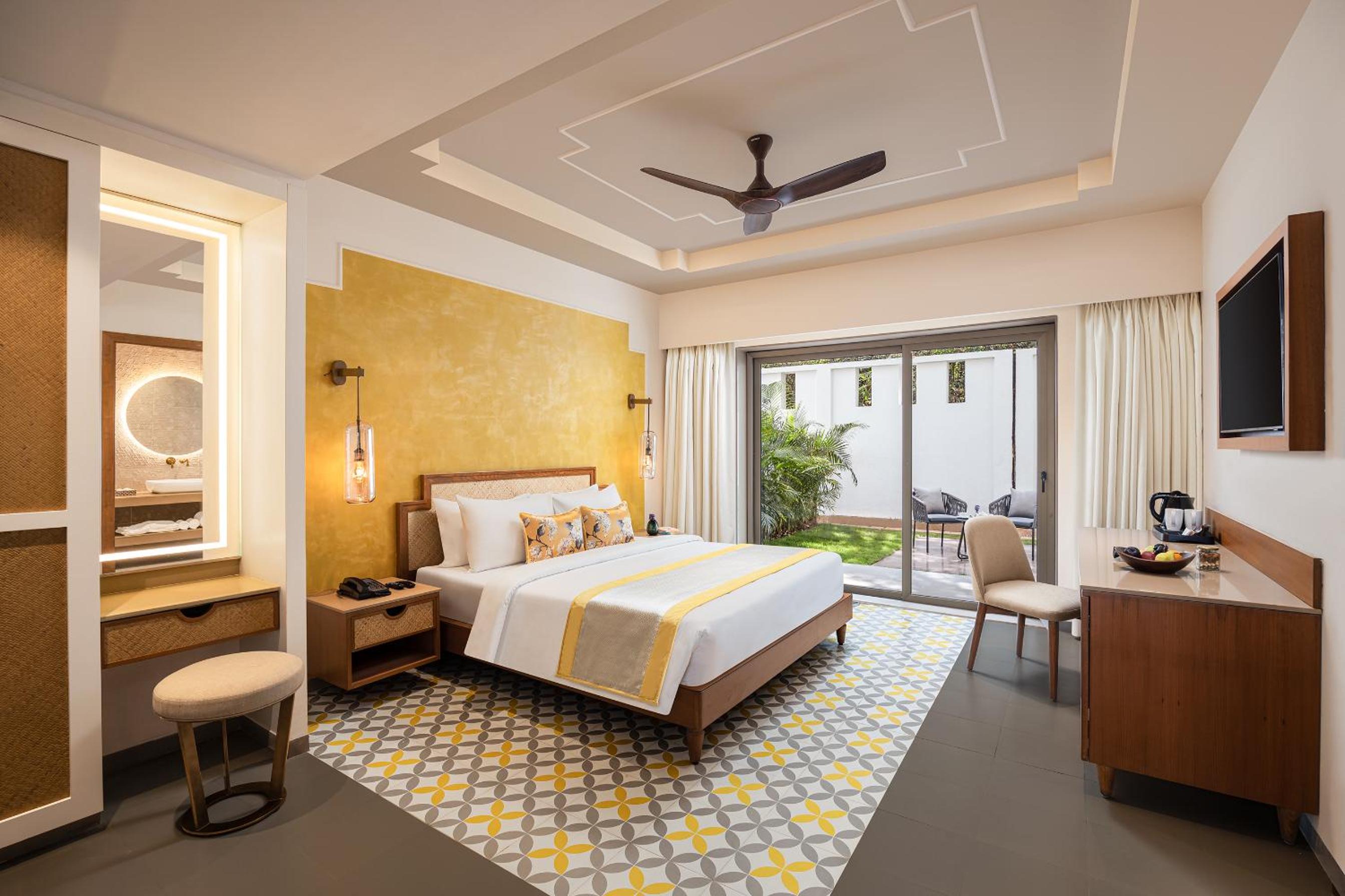 Deluxe Room with Garden - 10% Discount on Food & Beverages, Happy Hours (2+1 from 5pm to 7pm) Deluxe Room with Garden - 10% Discount on Food & Beverages, Happy Hours (2+1 from 5pm to 7pm)