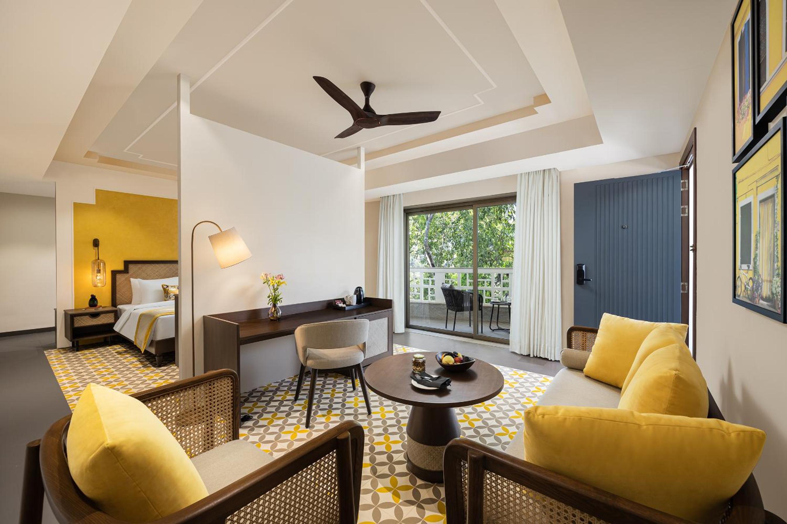 Premium Room with Balcony – 10% Discount on Food & Beverages, Happy Hours (2+1 from 5pm to 7pm) Premium Room with Balcony – 10% Discount on Food & Beverages, Happy Hours (2+1 from 5pm to 7pm)