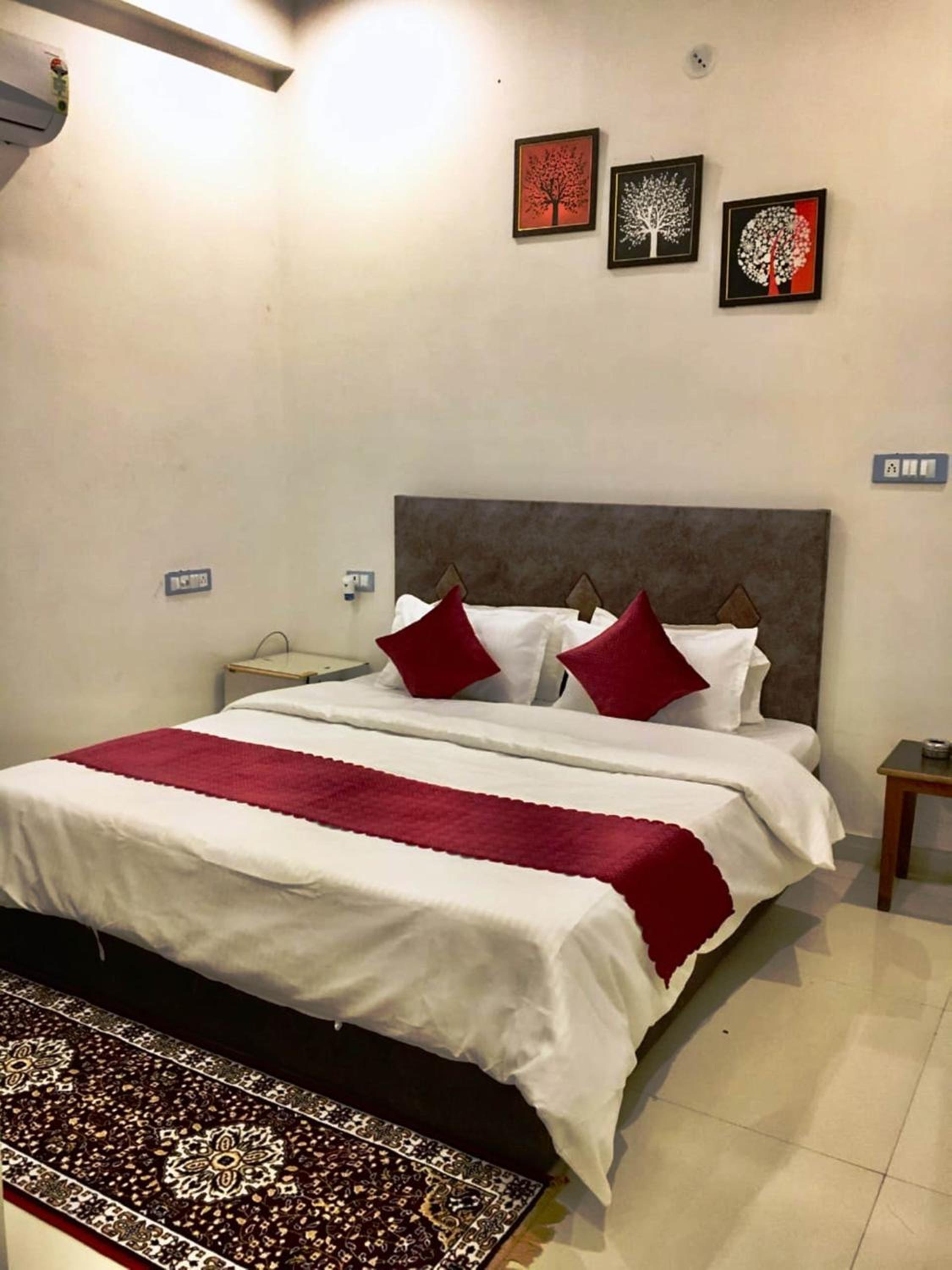Superior King Room