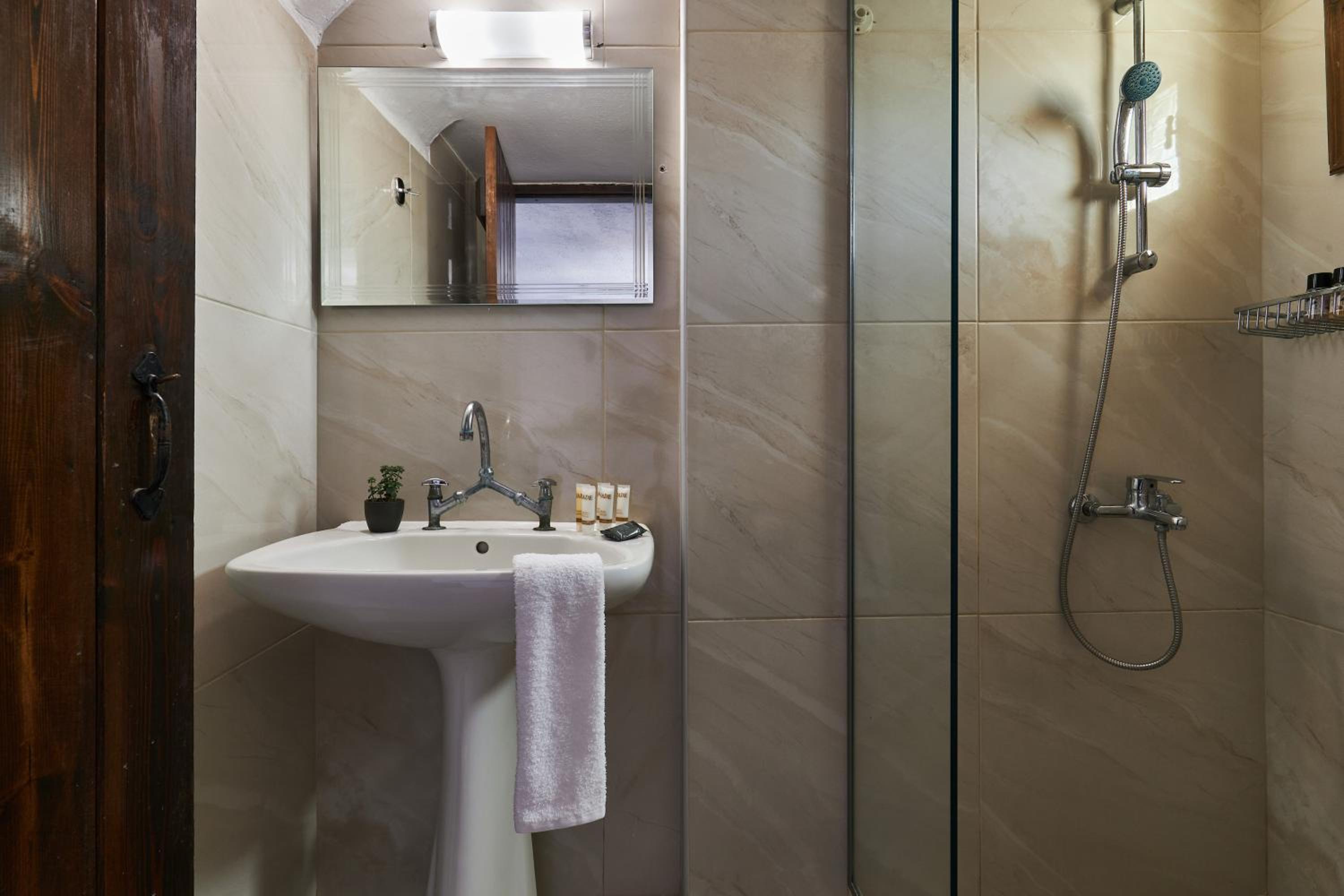 Maisonette for 4 adults + 1 Child - Photo 11