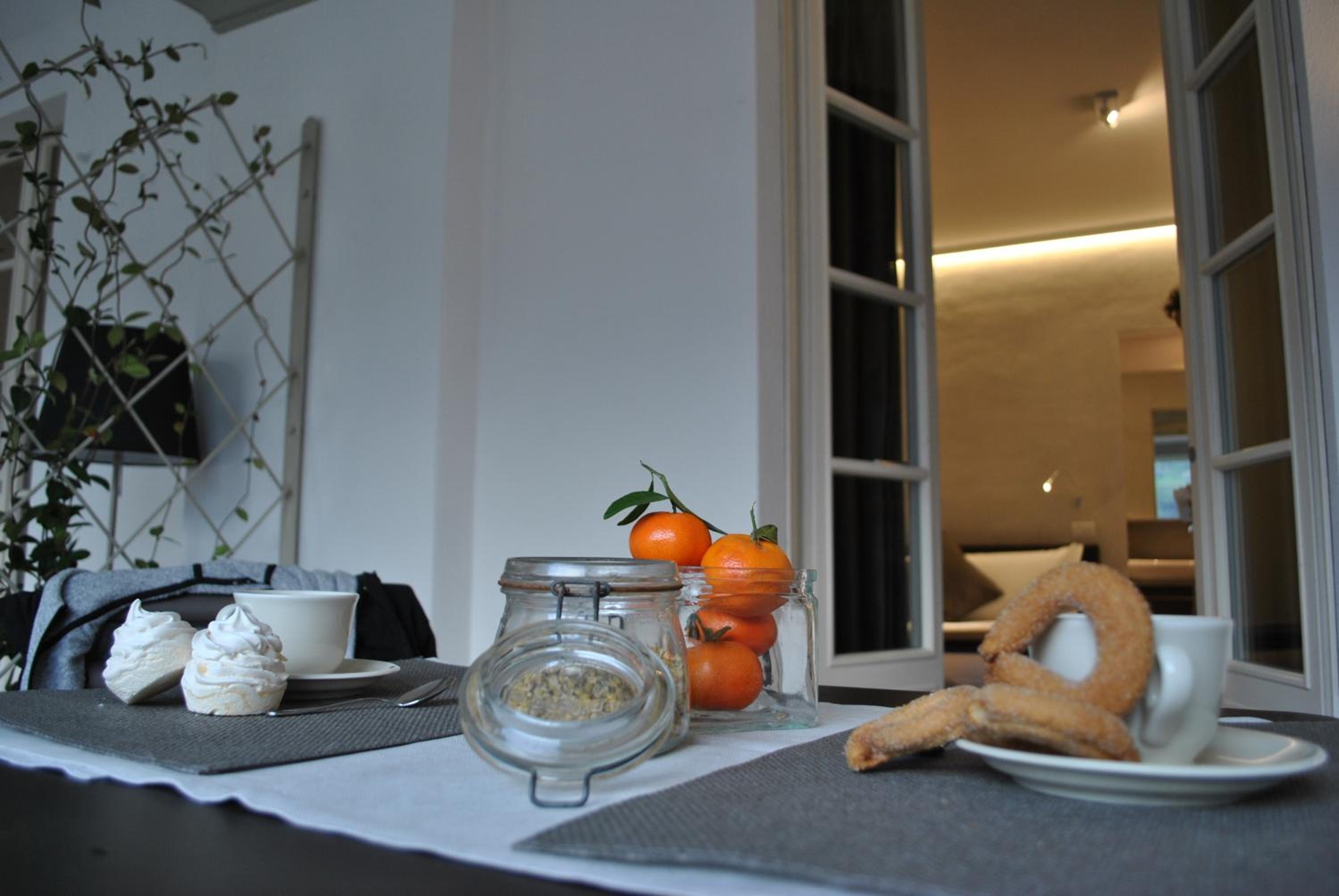 Double Room - Photo 11