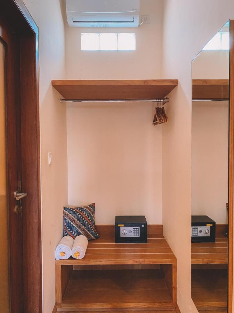 Deluxe King Room - Photo 4
