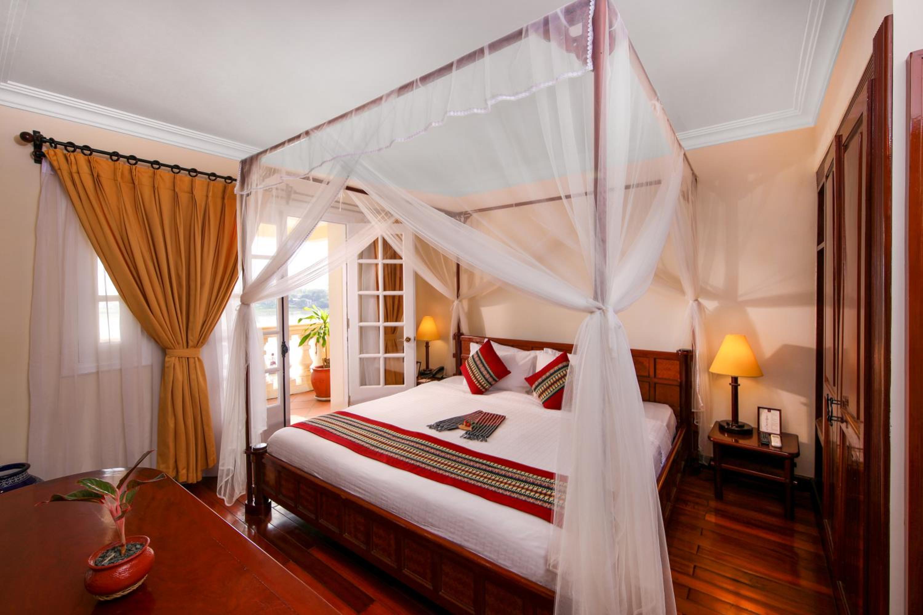 Suite (2 Adults) - Photo 1