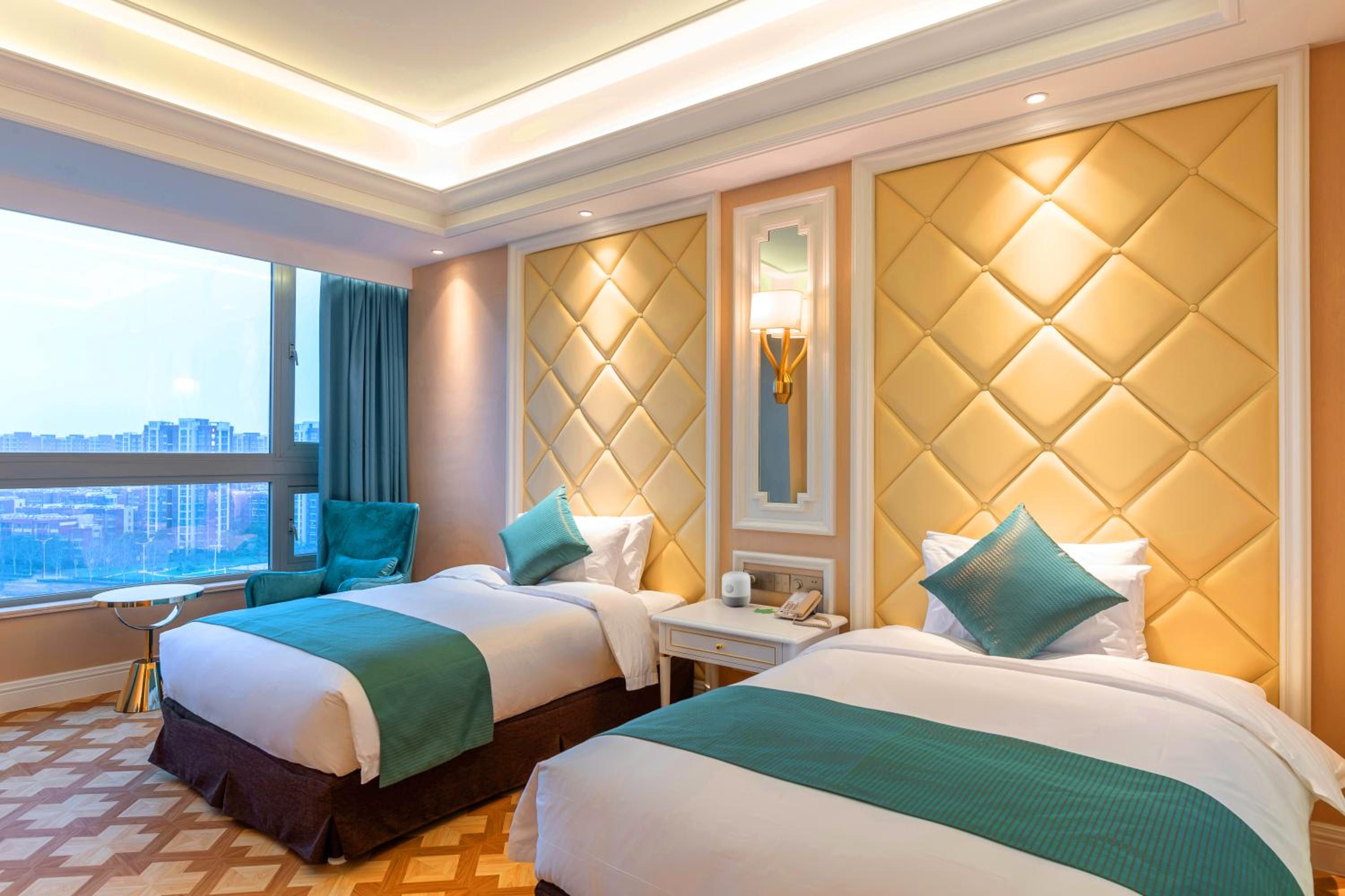 Deluxe Twin Room - Photo 1
