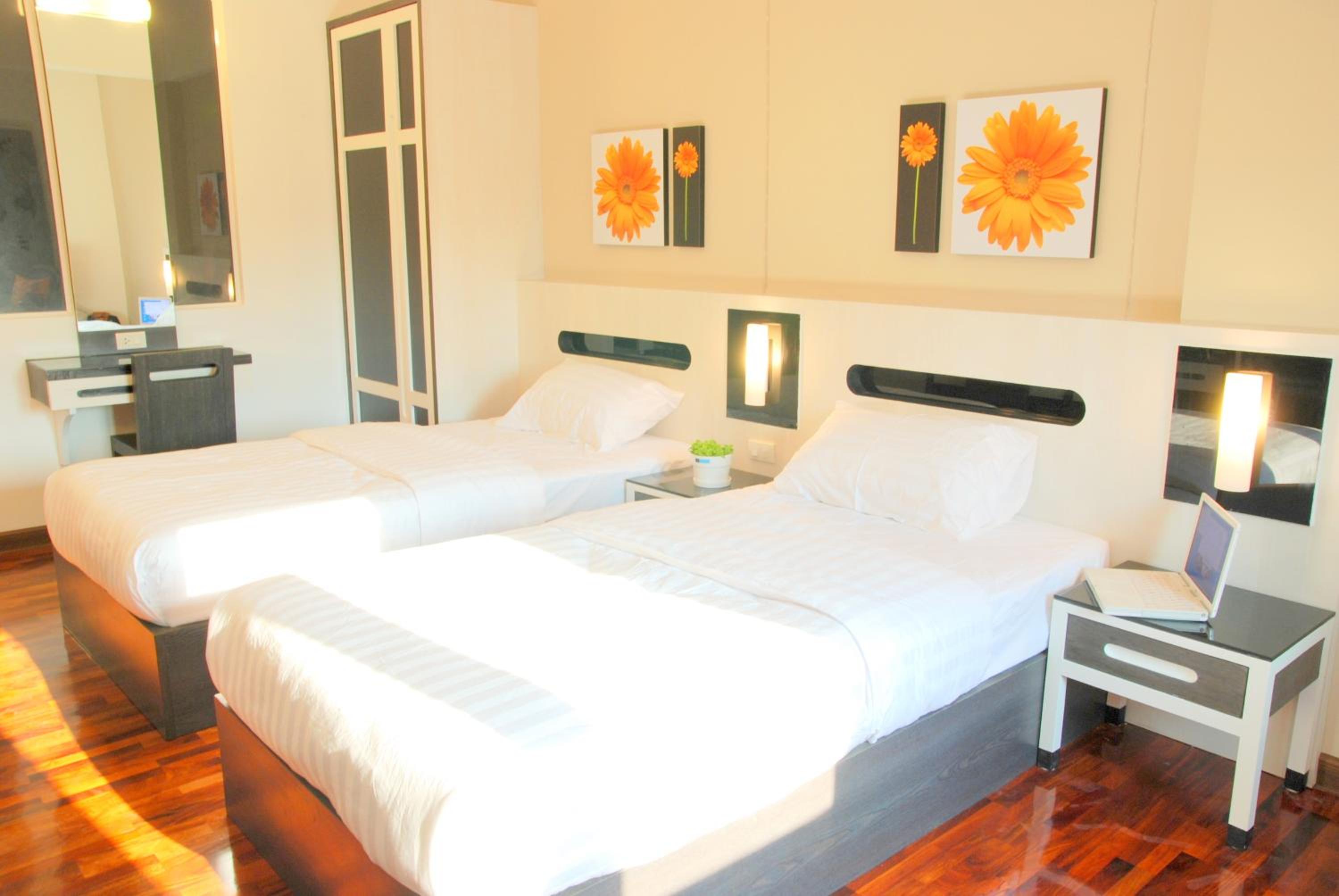Deluxe Double or Twin Room photo 2