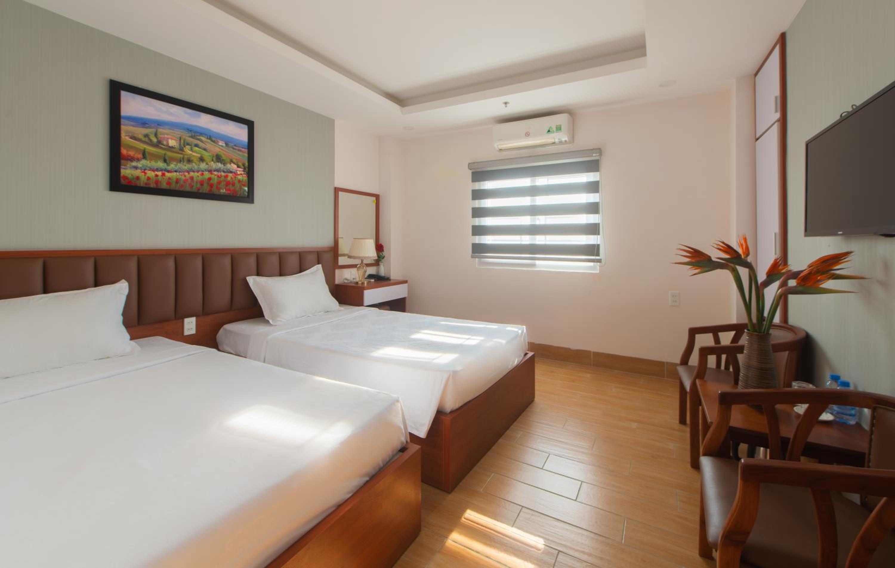 Twin Room with View - Photo 1
