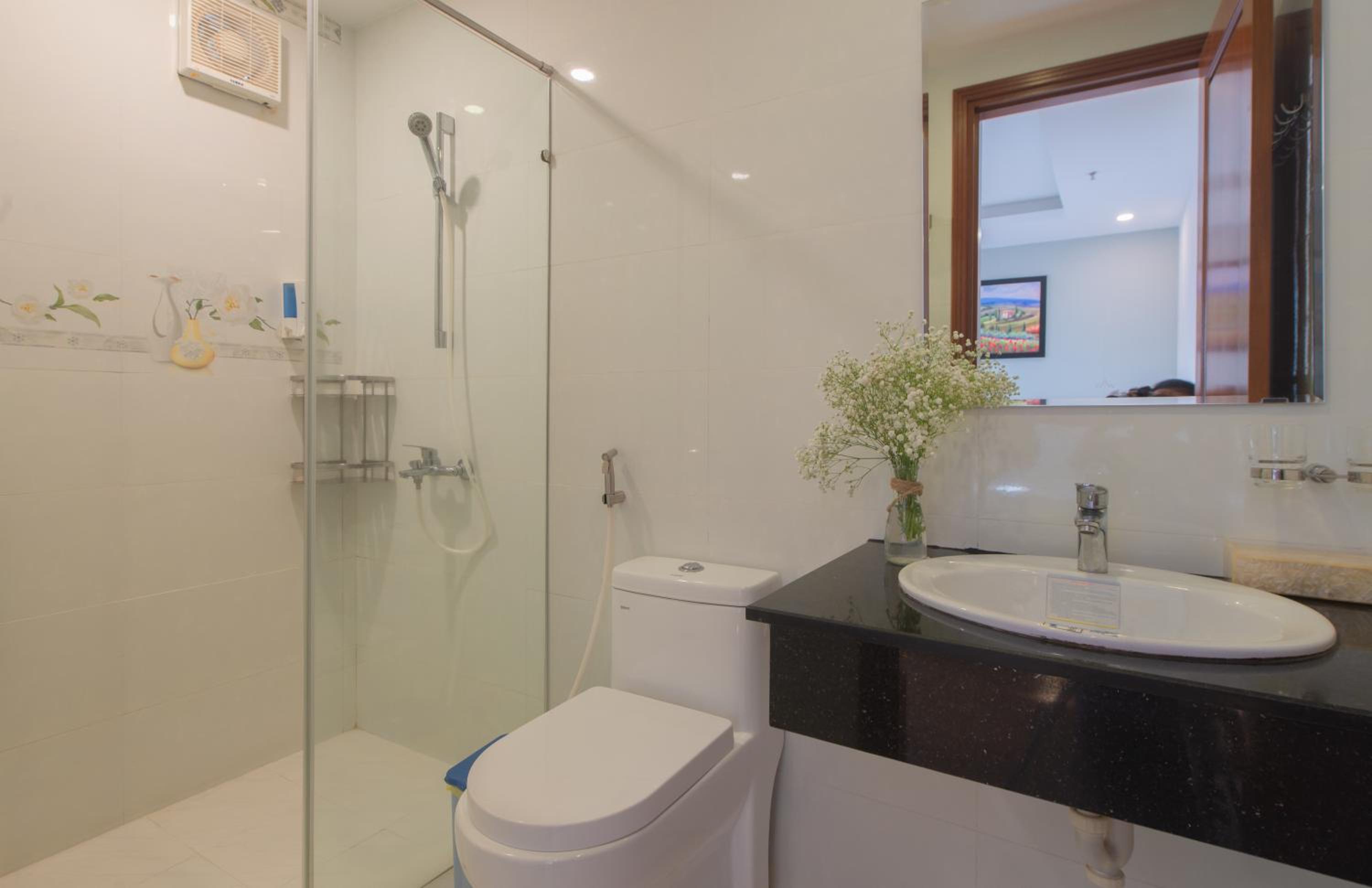 Standard Twin Room - Photo 4
