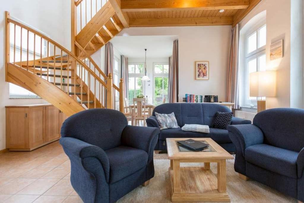 Two-Bedroom Apartment with Balcony and Terrace photo 2