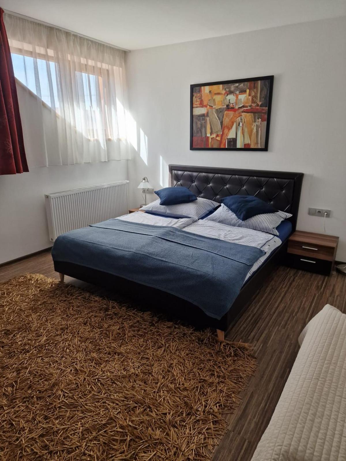 Double Room With Extra Bed photo 2