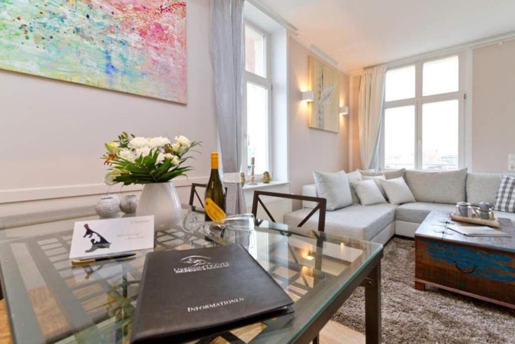 Two-Bedroom Apartment with Balcony photo 2