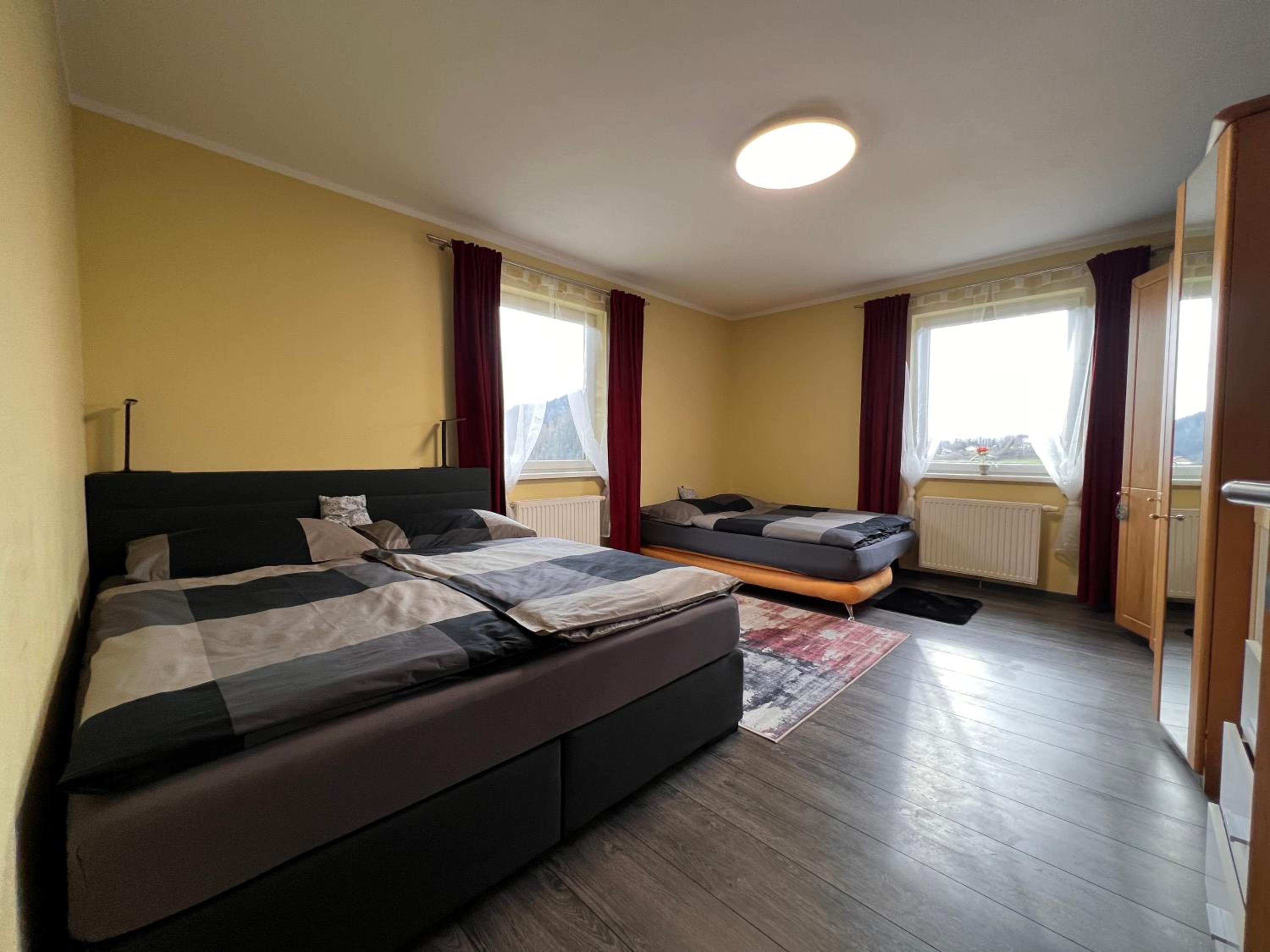 Four-Bedroom House photo 2