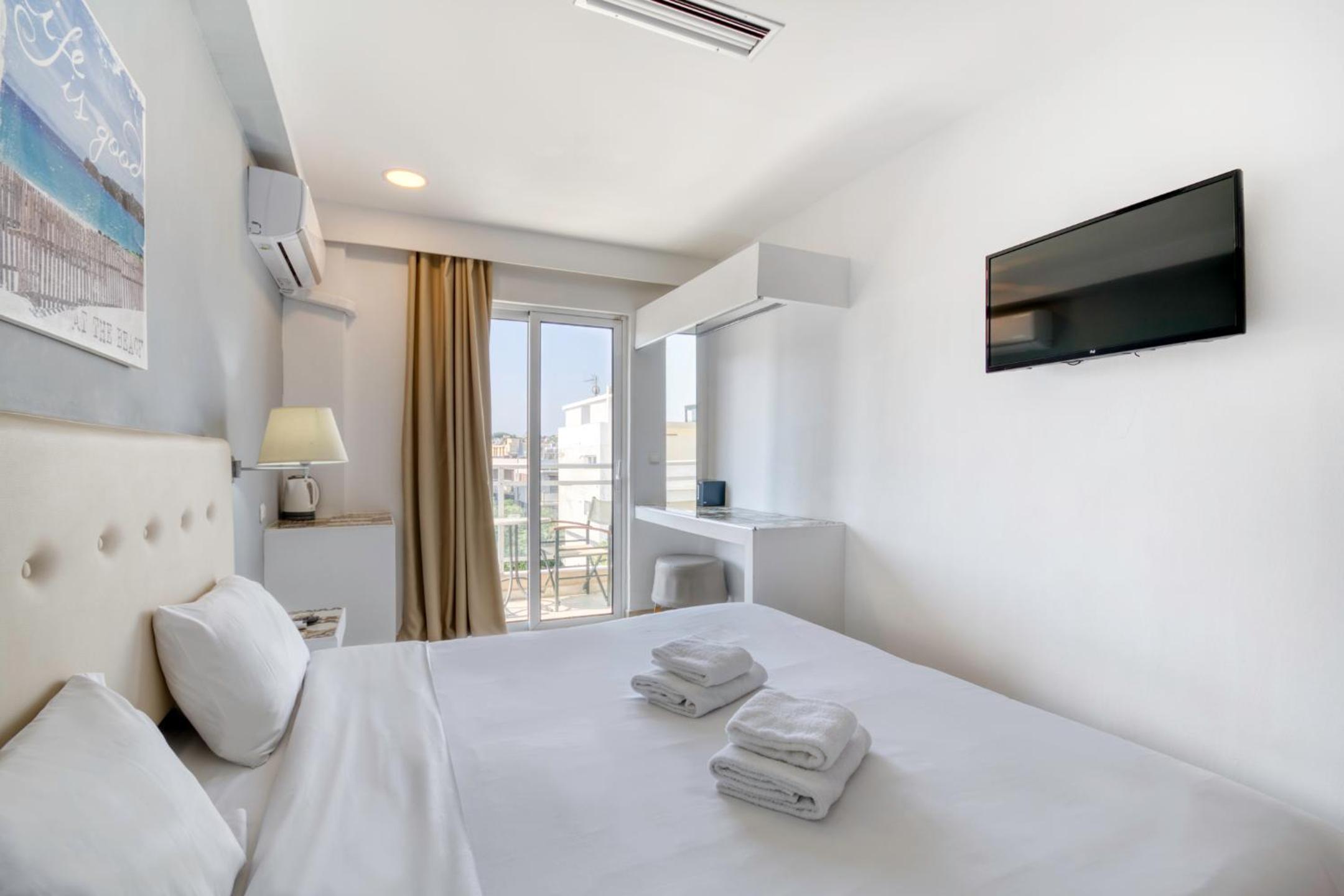 Double Room with Balcony photo 2