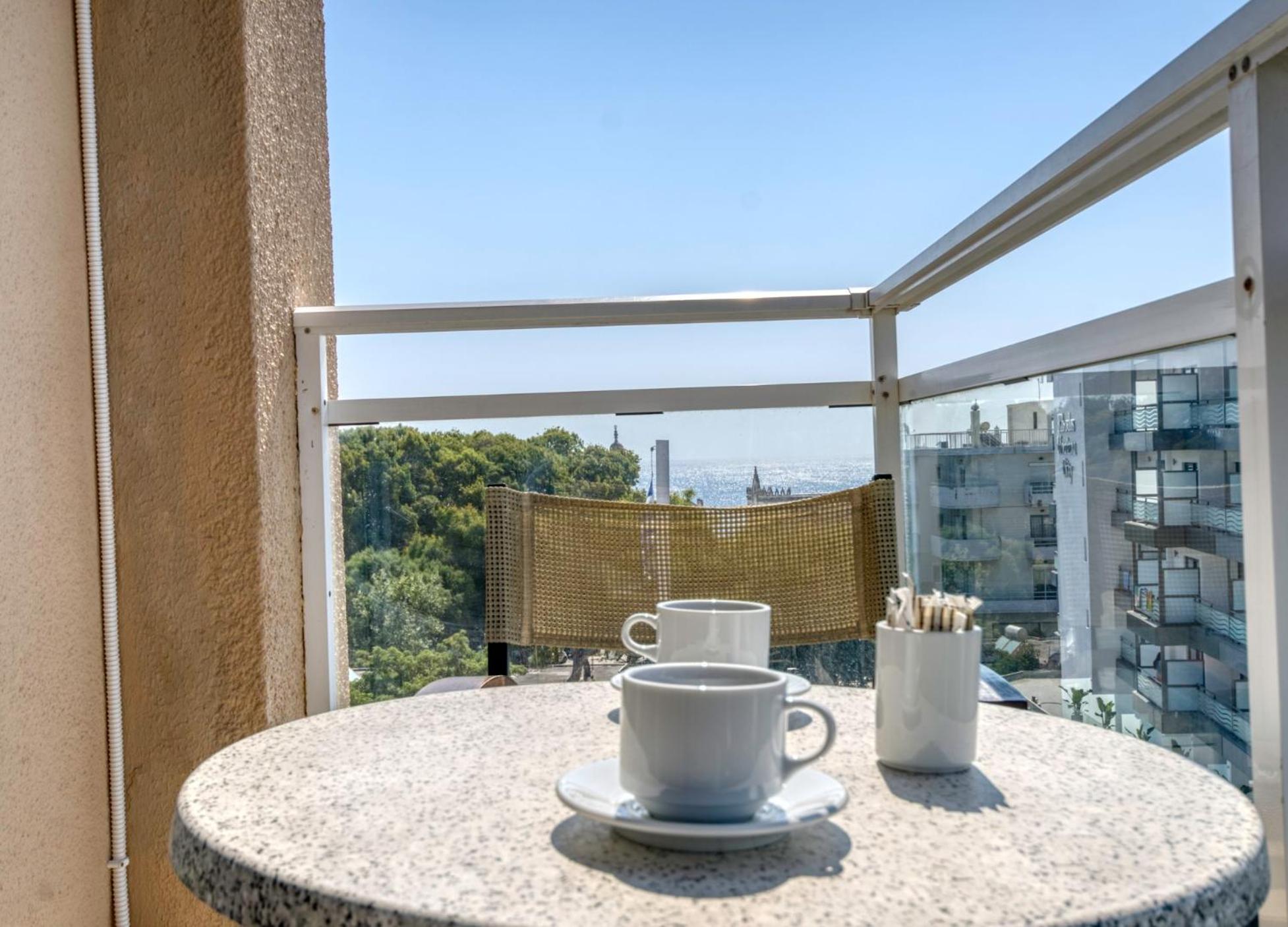 Double Room with Balcony photo 3
