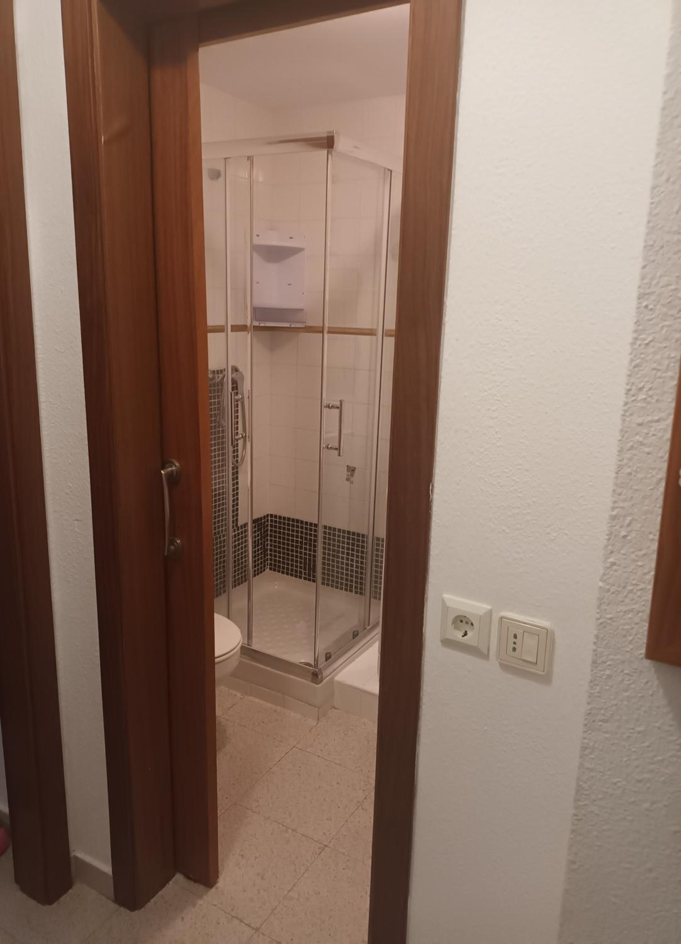 One-Bedroom Apartment photo 3