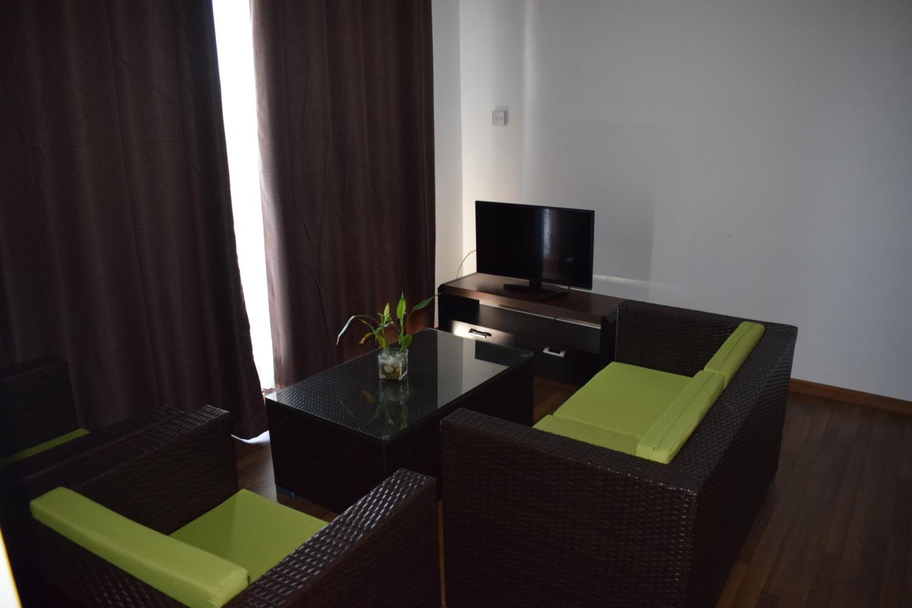 Penthouse Apartment - Photo 3