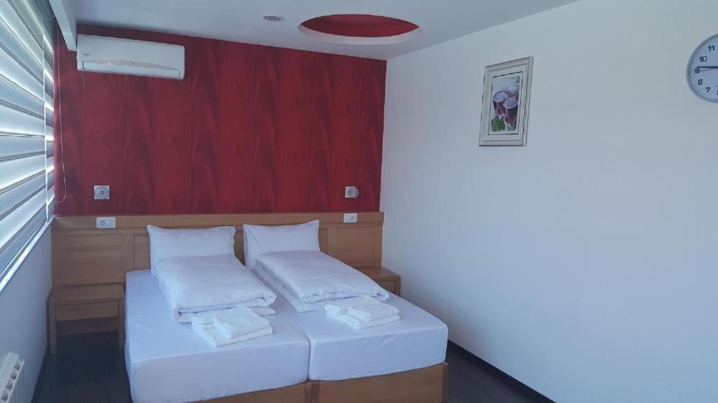 Deluxe Double Room photo 3