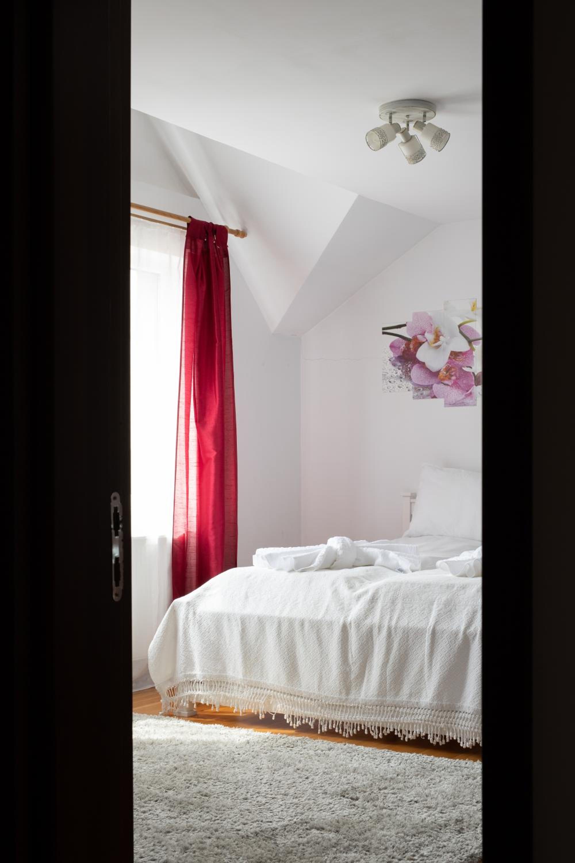 Villa with Garden View - Photo 8